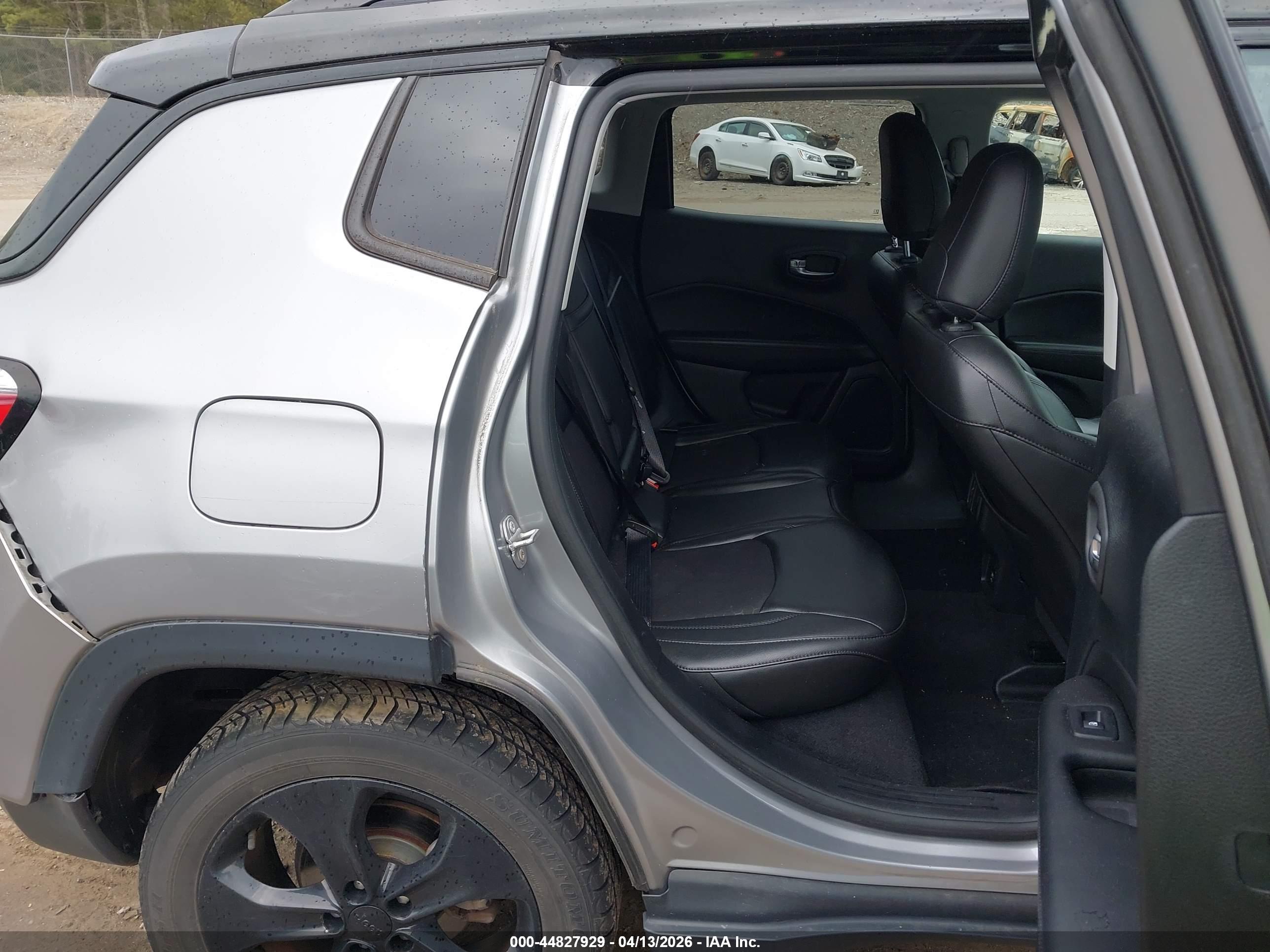 JEEP COMPASS image 8