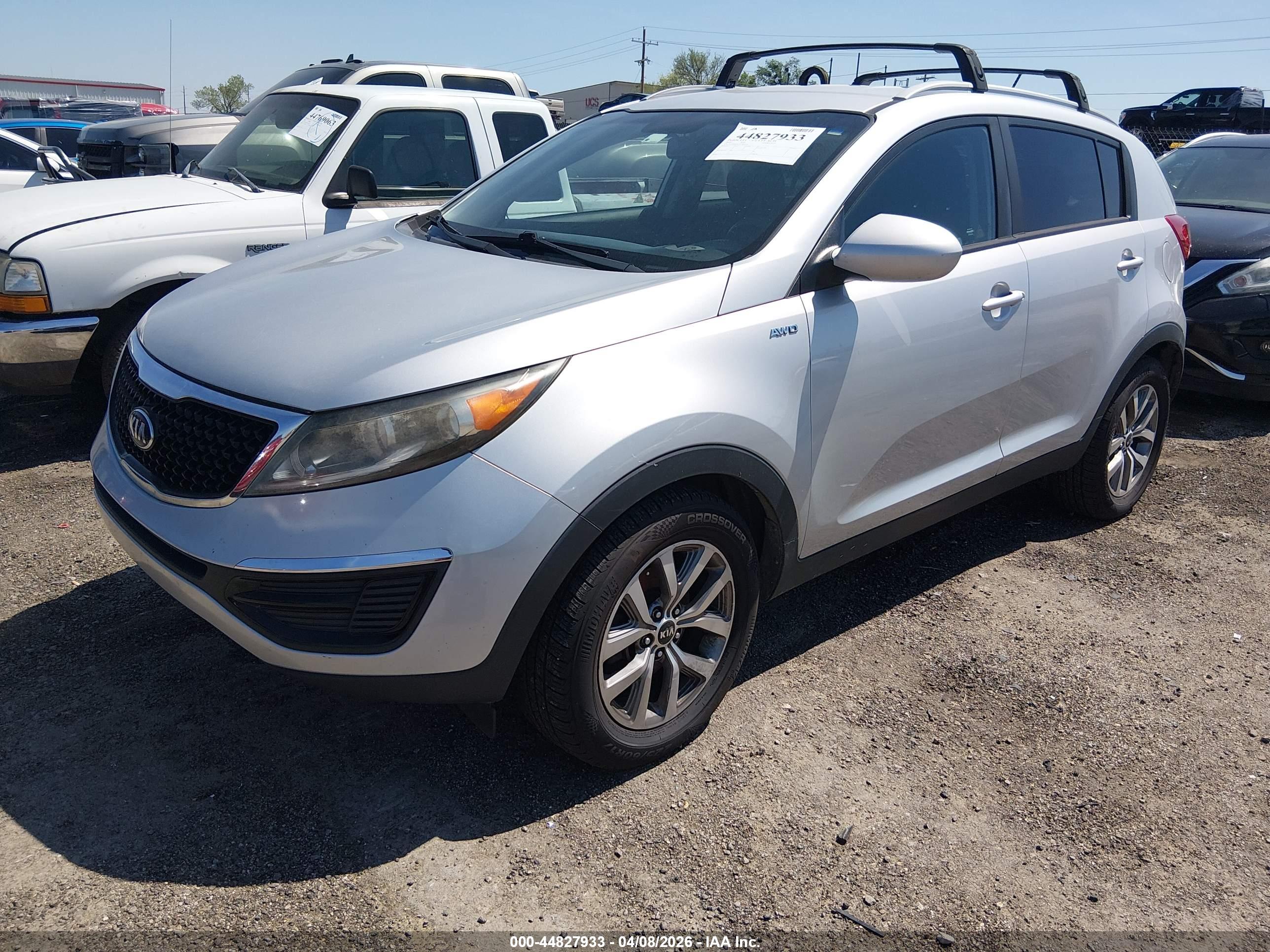 KIA SPORTAGE image 2