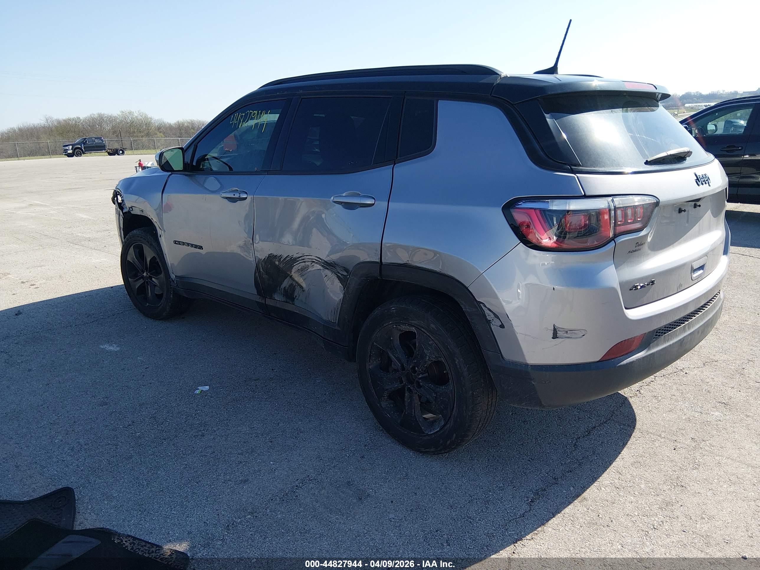 JEEP COMPASS image 3