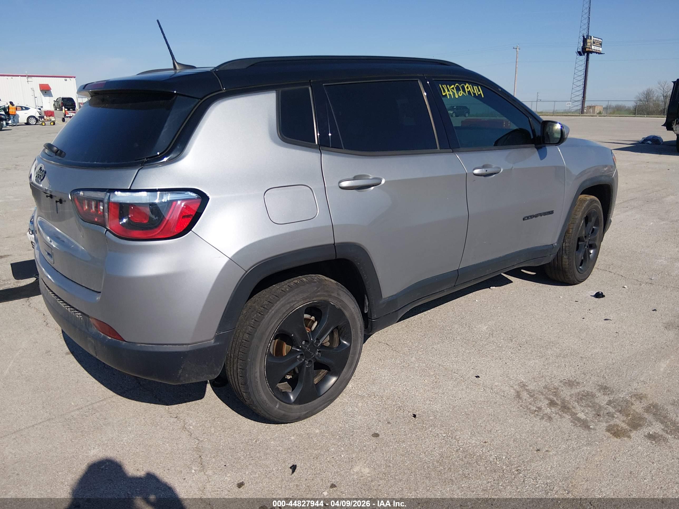 JEEP COMPASS image 4