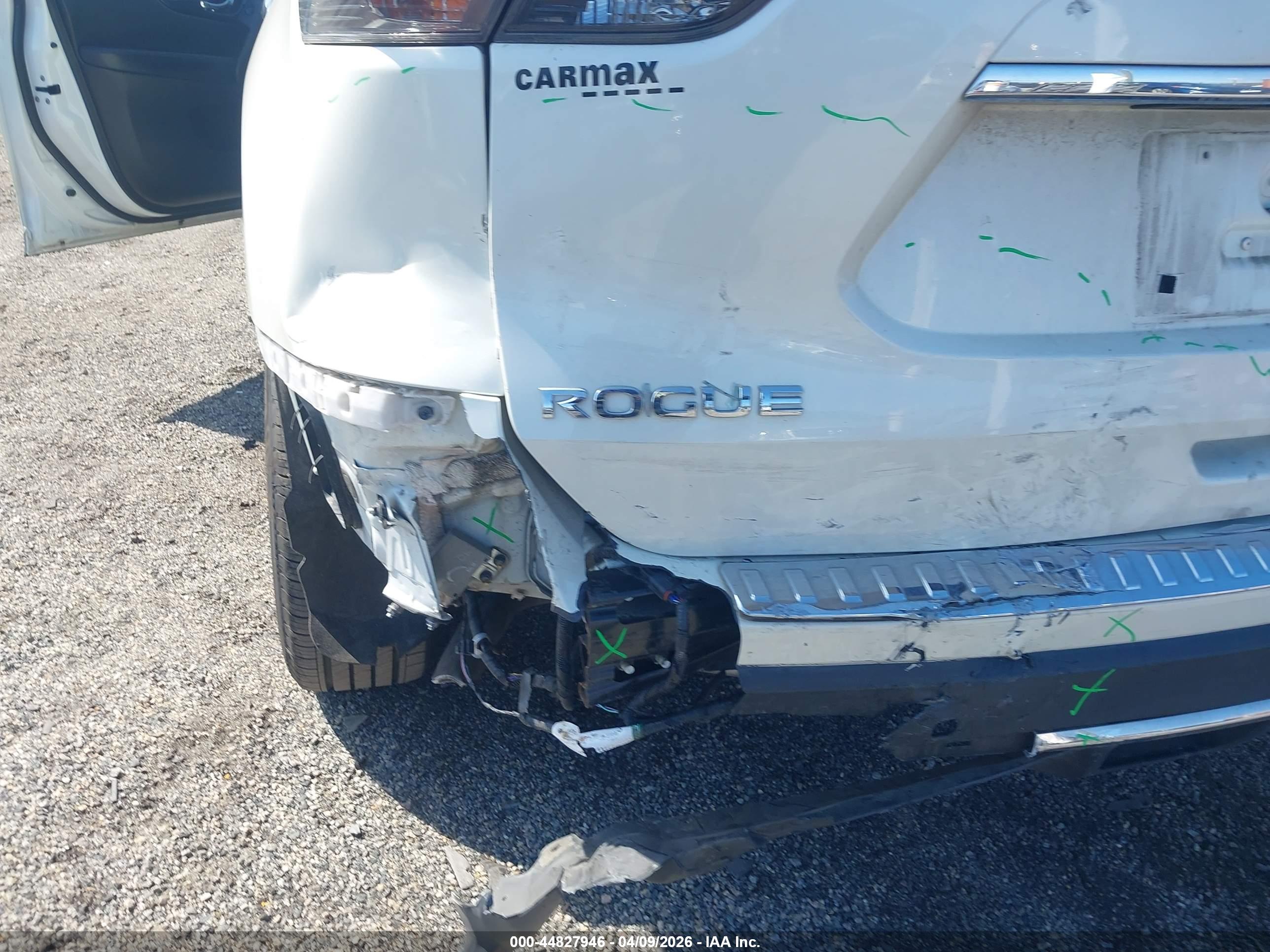 NISSAN ROGUE image 6
