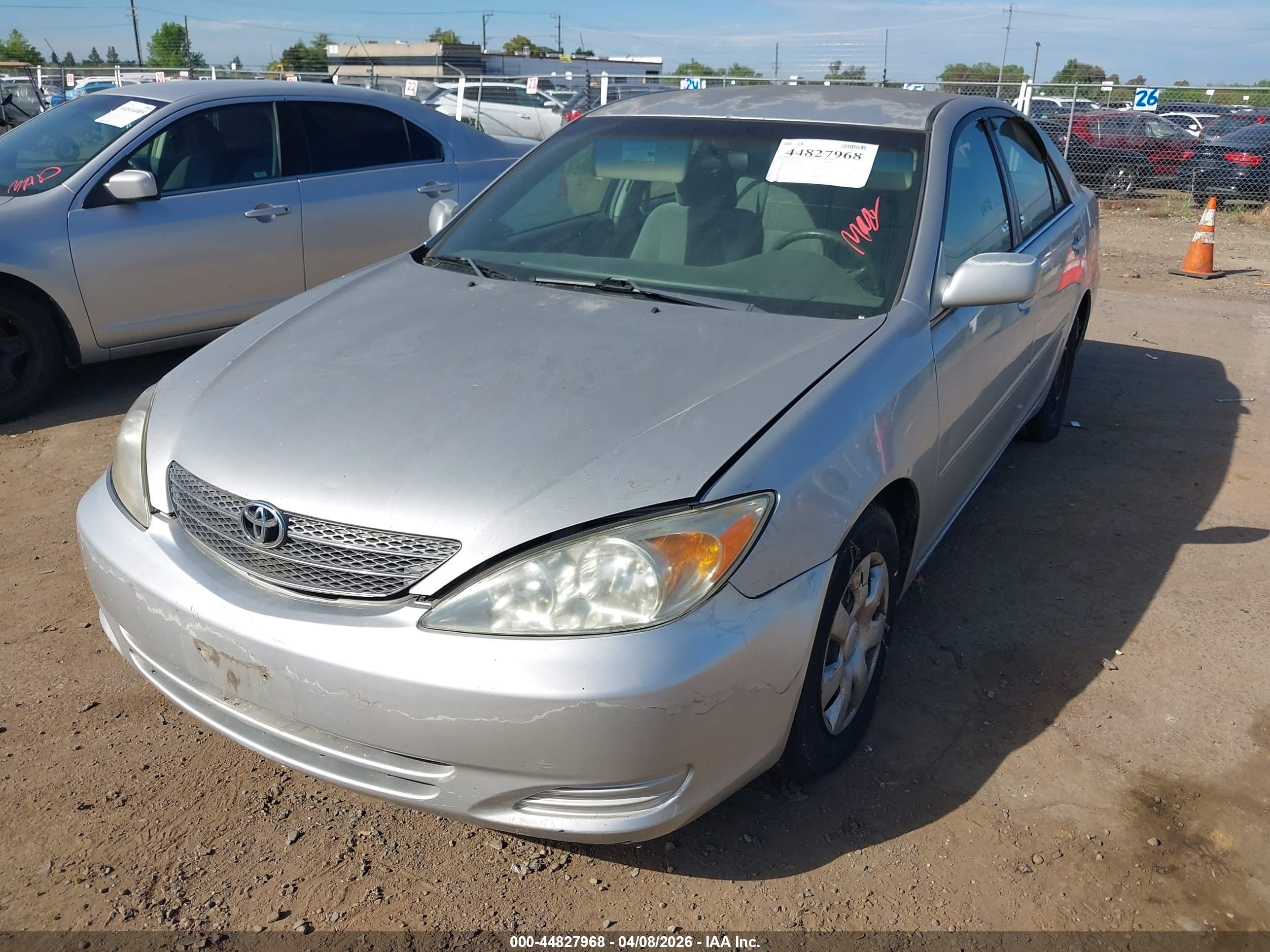 TOYOTA CAMRY image 2