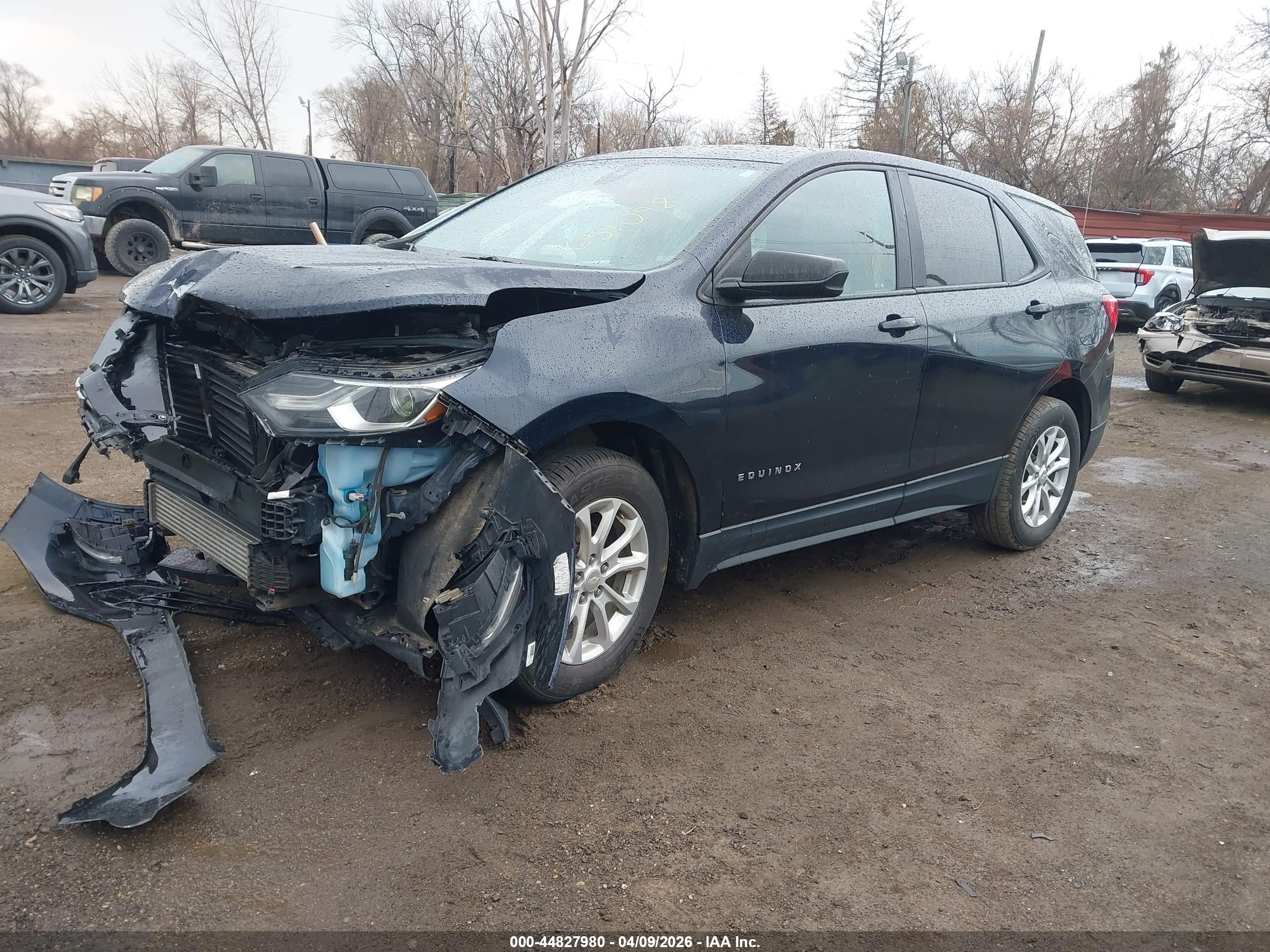 CHEVROLET EQUINOX image 2