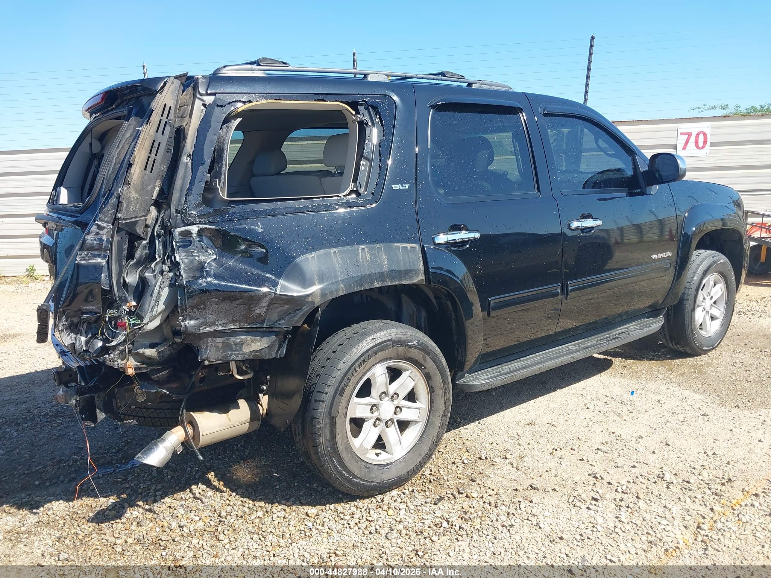 GMC YUKON image 4
