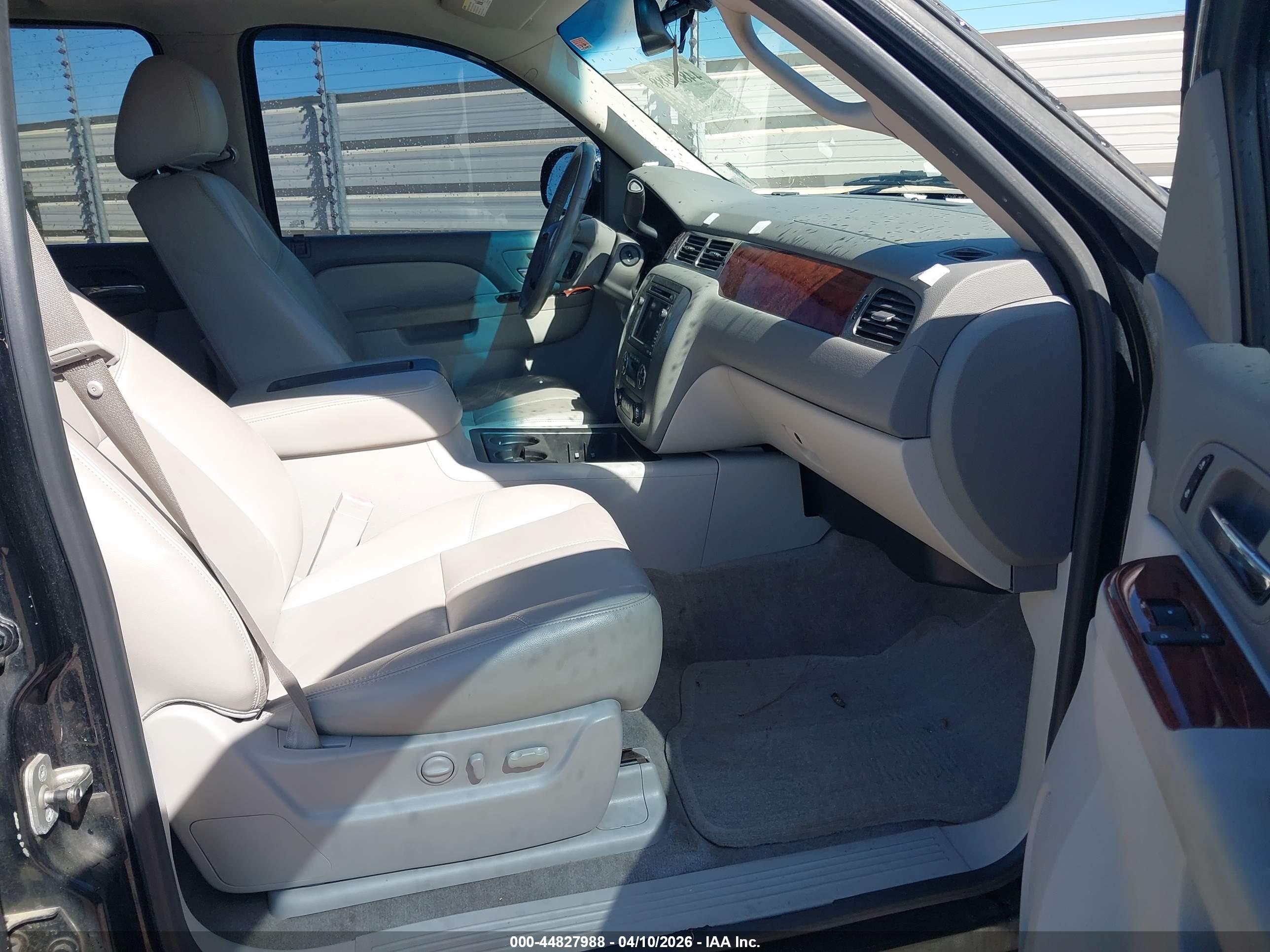 GMC YUKON image 5