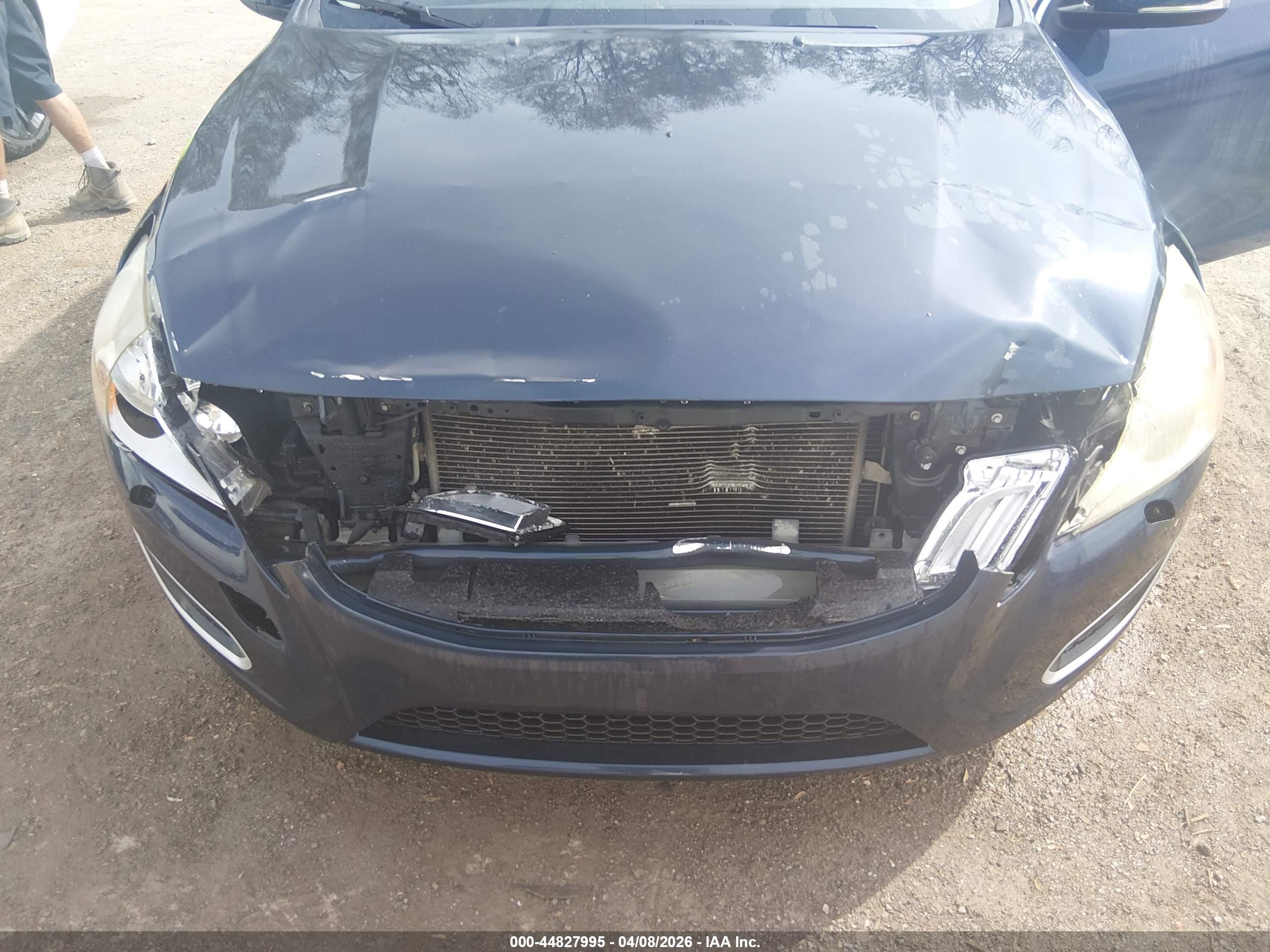 VOLVO S60 image 6