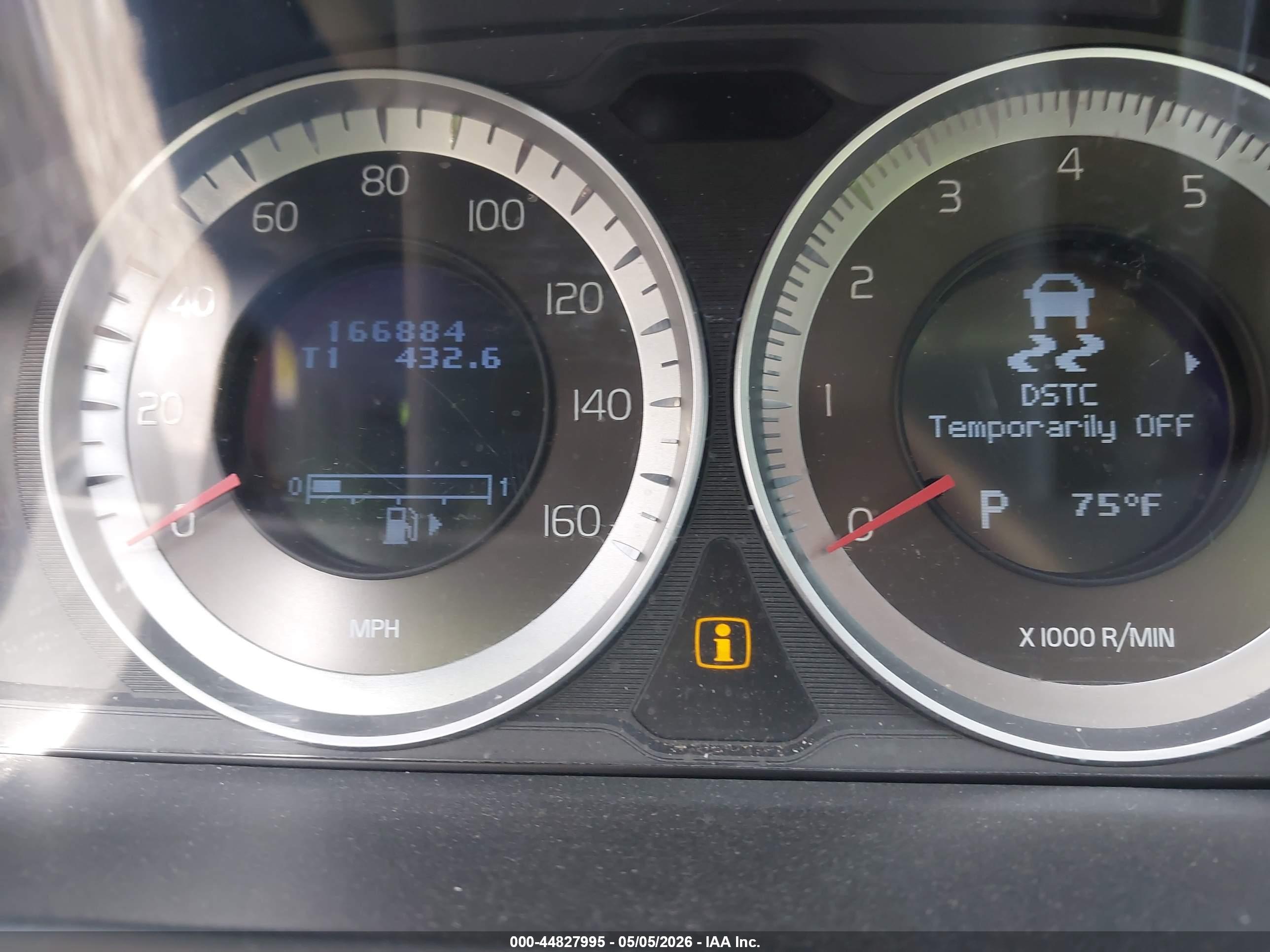 VOLVO S60 image 7