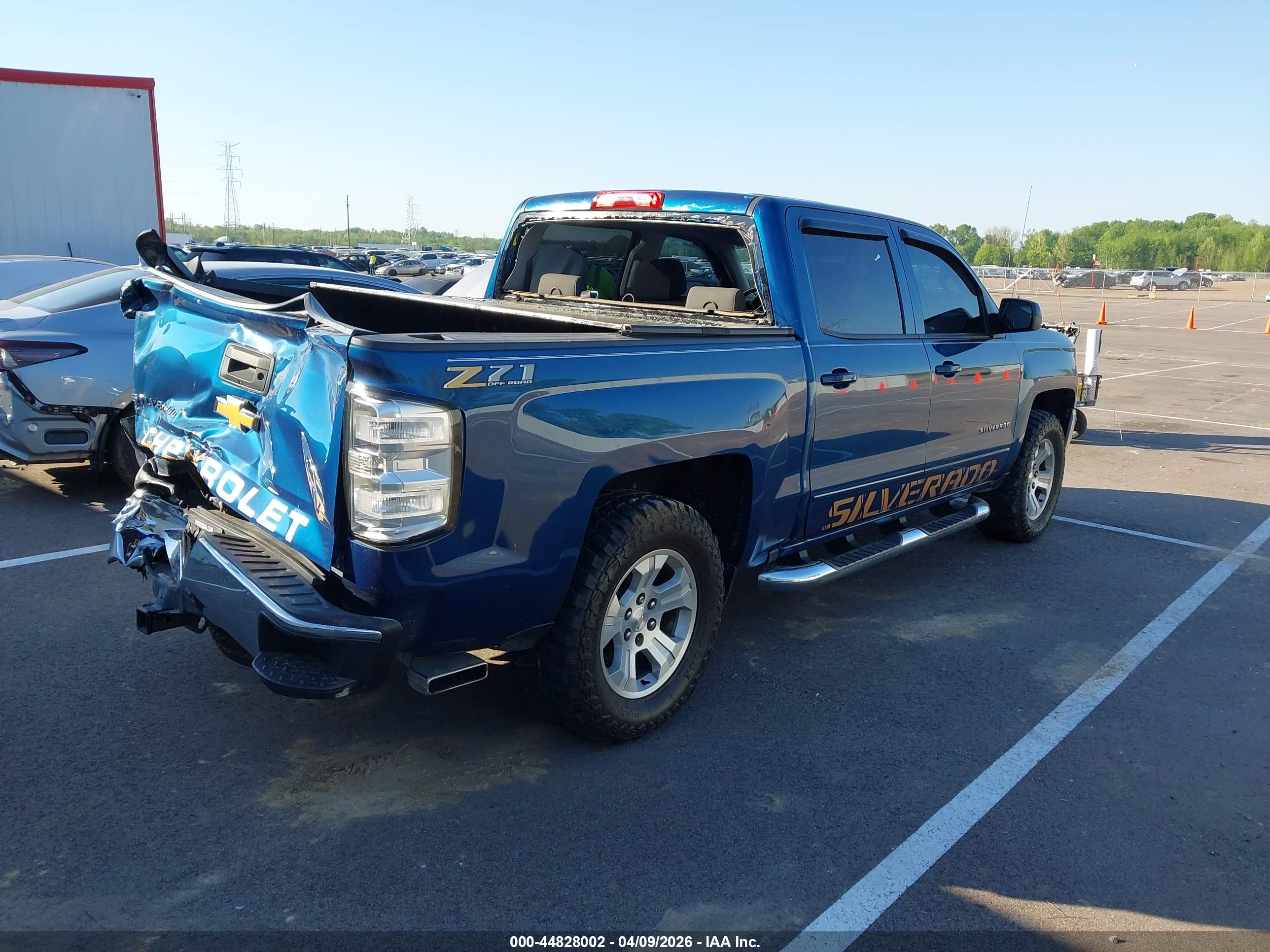 CHEVROLET SILVERADO image 4