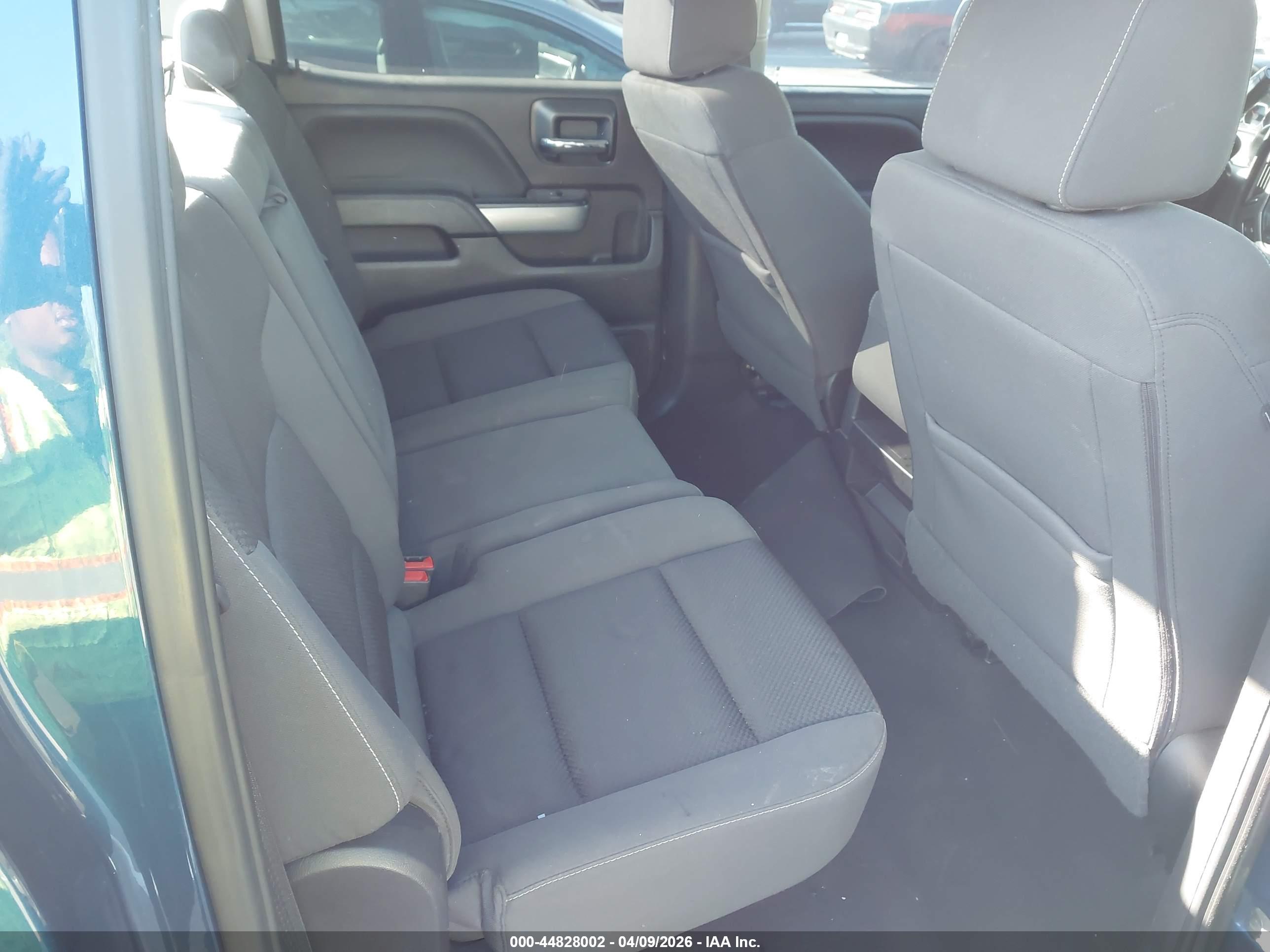 CHEVROLET SILVERADO image 8