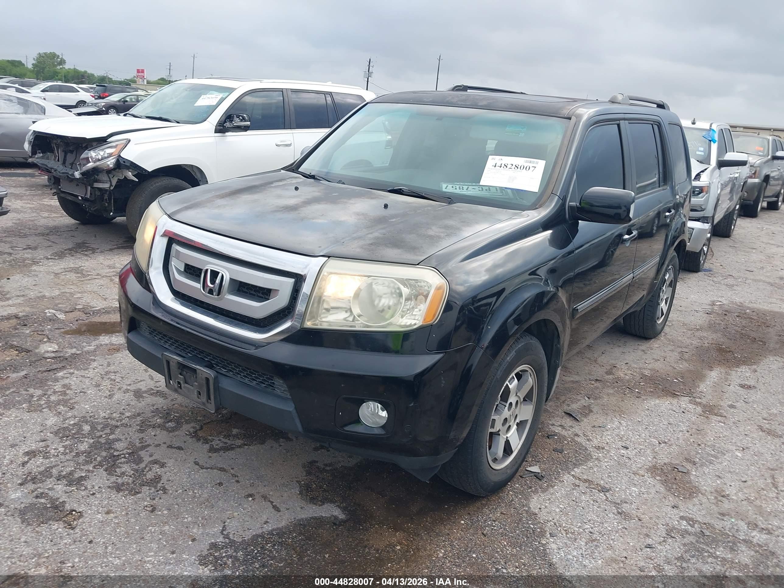 HONDA PILOT image 2