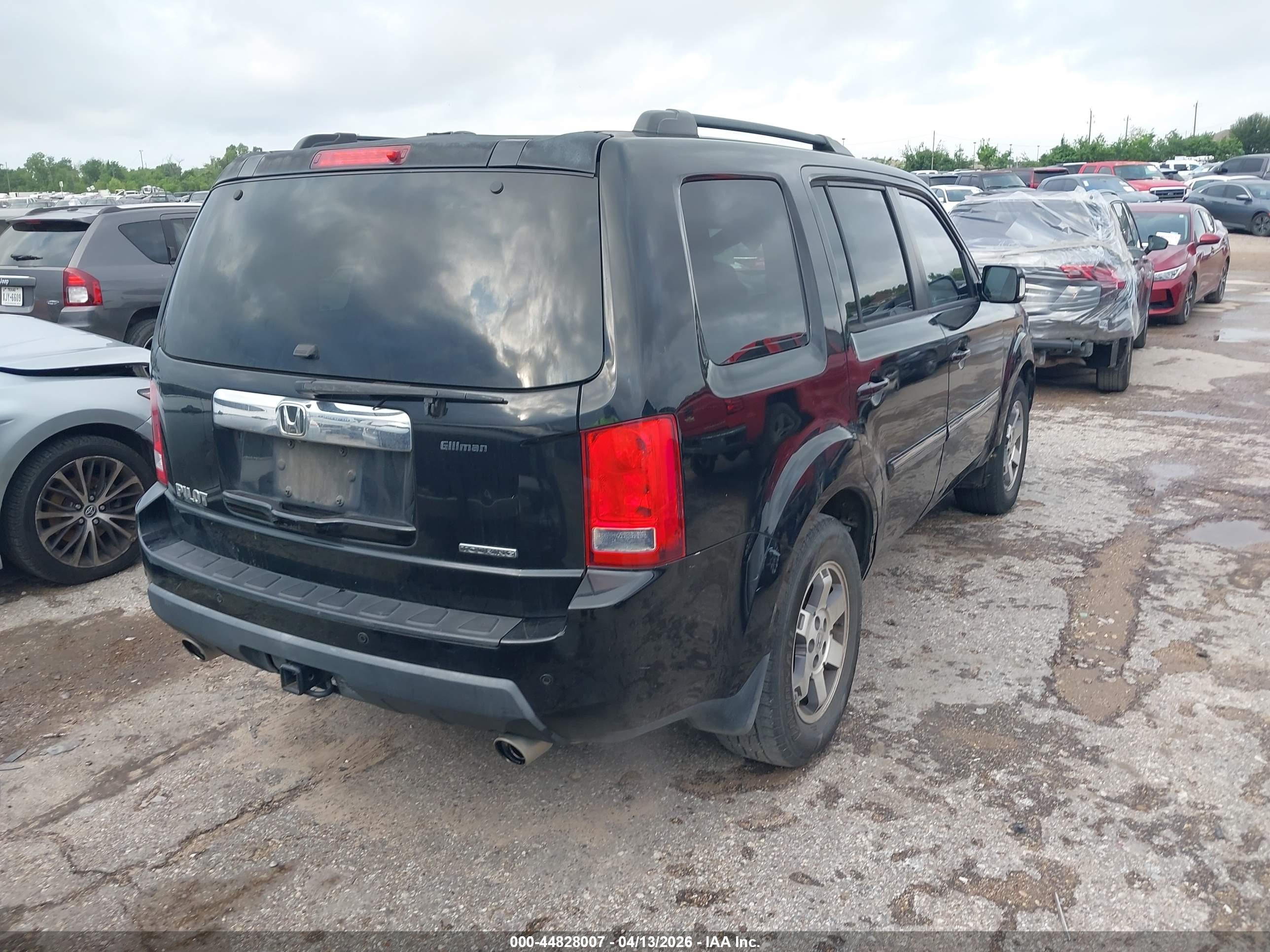 HONDA PILOT image 4