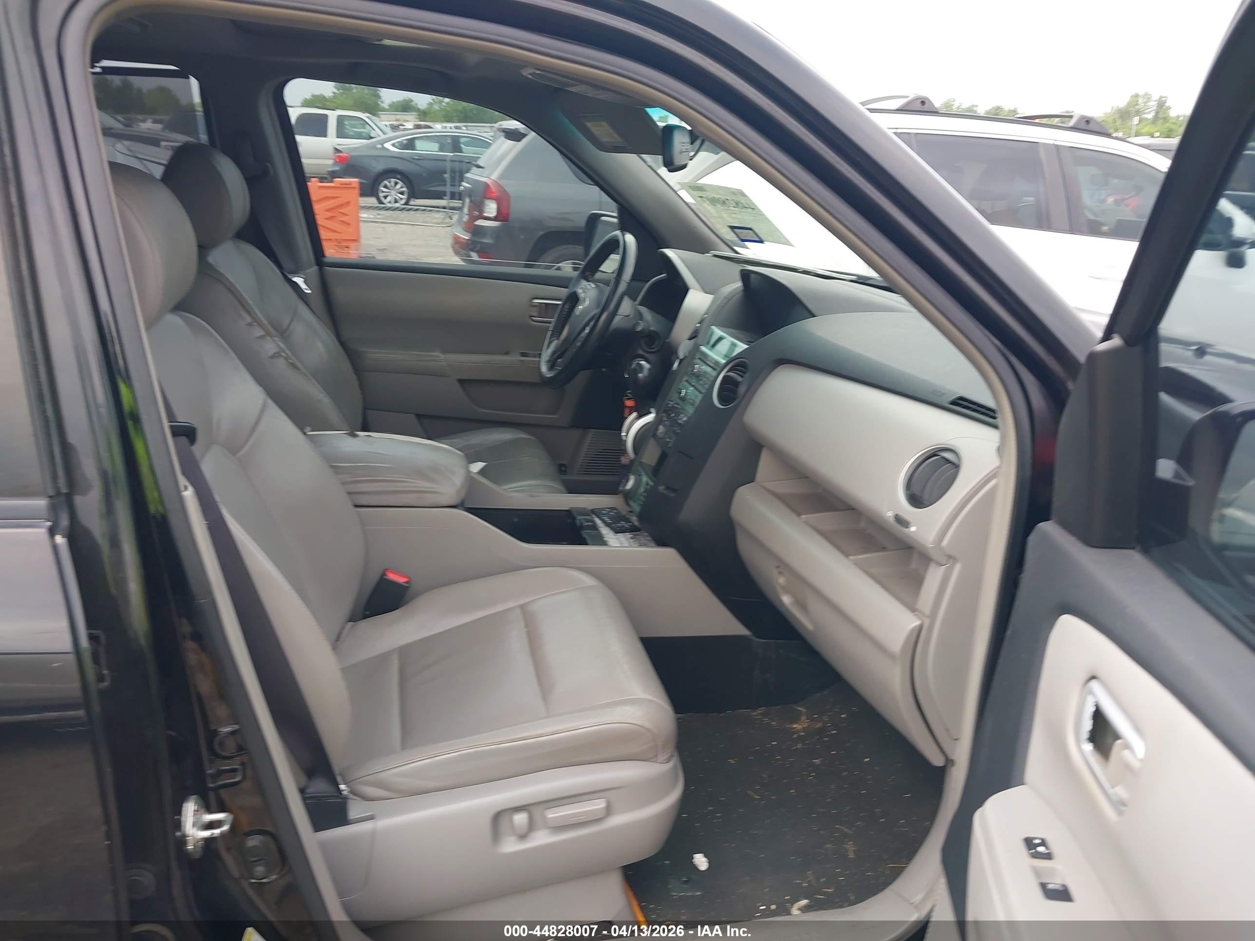 HONDA PILOT image 5