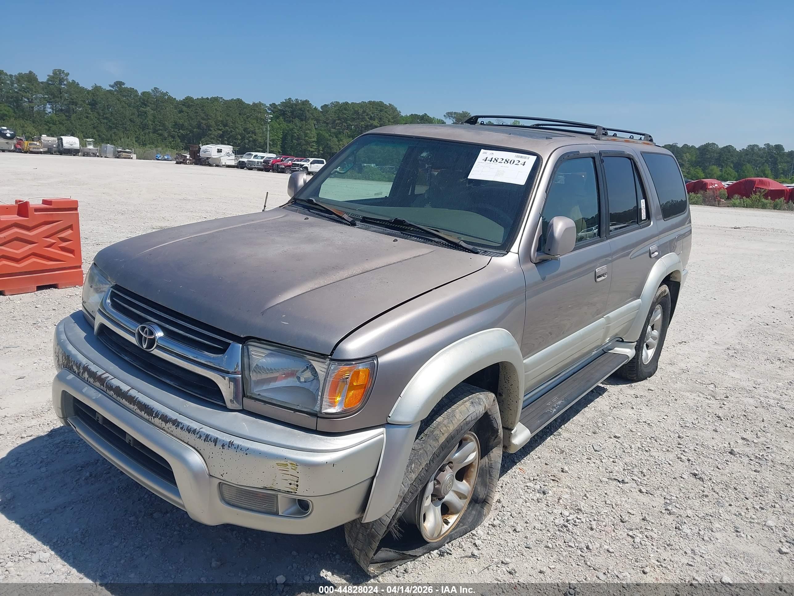 TOYOTA 4RUNNER image 2