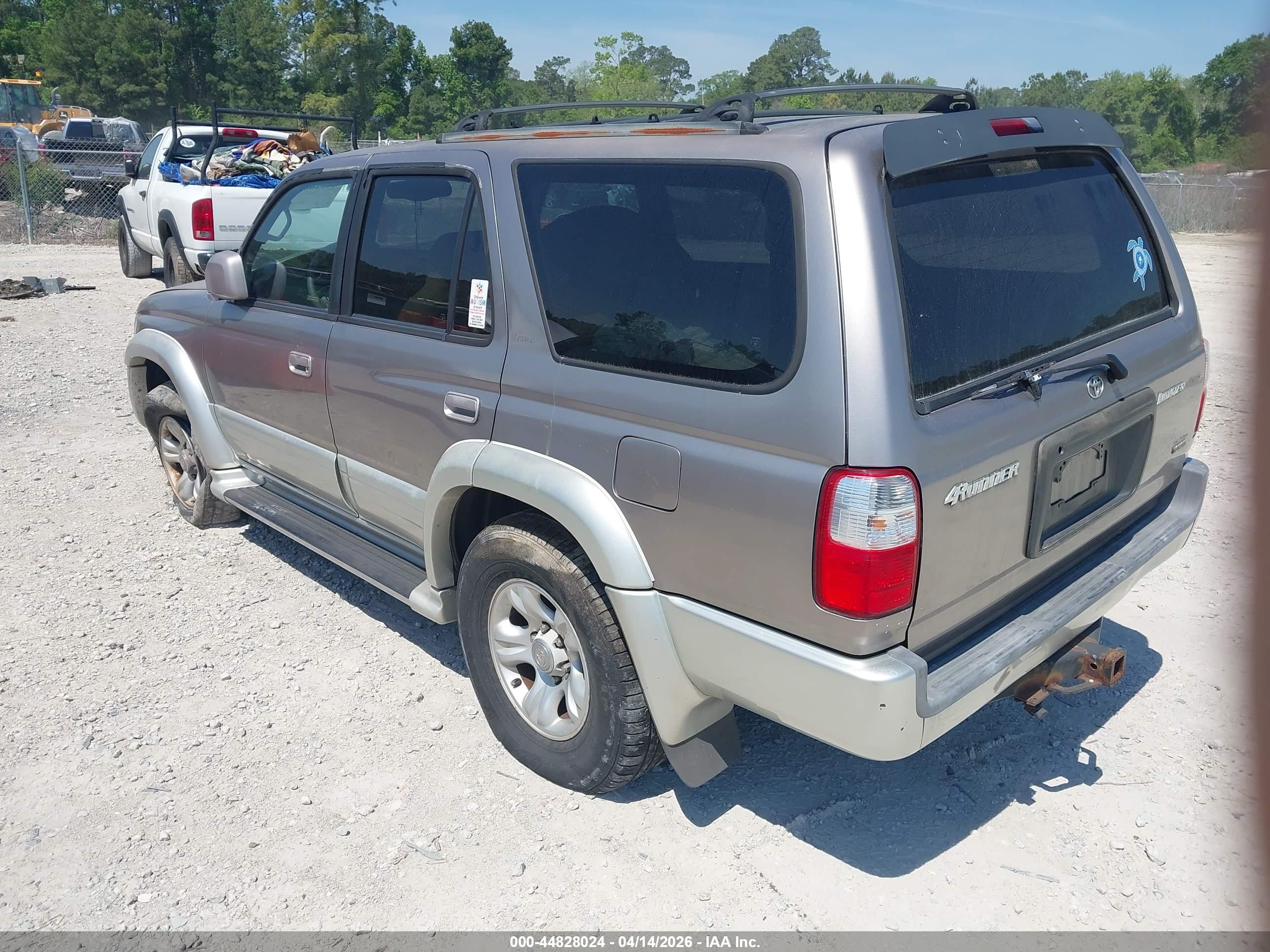 TOYOTA 4RUNNER image 3