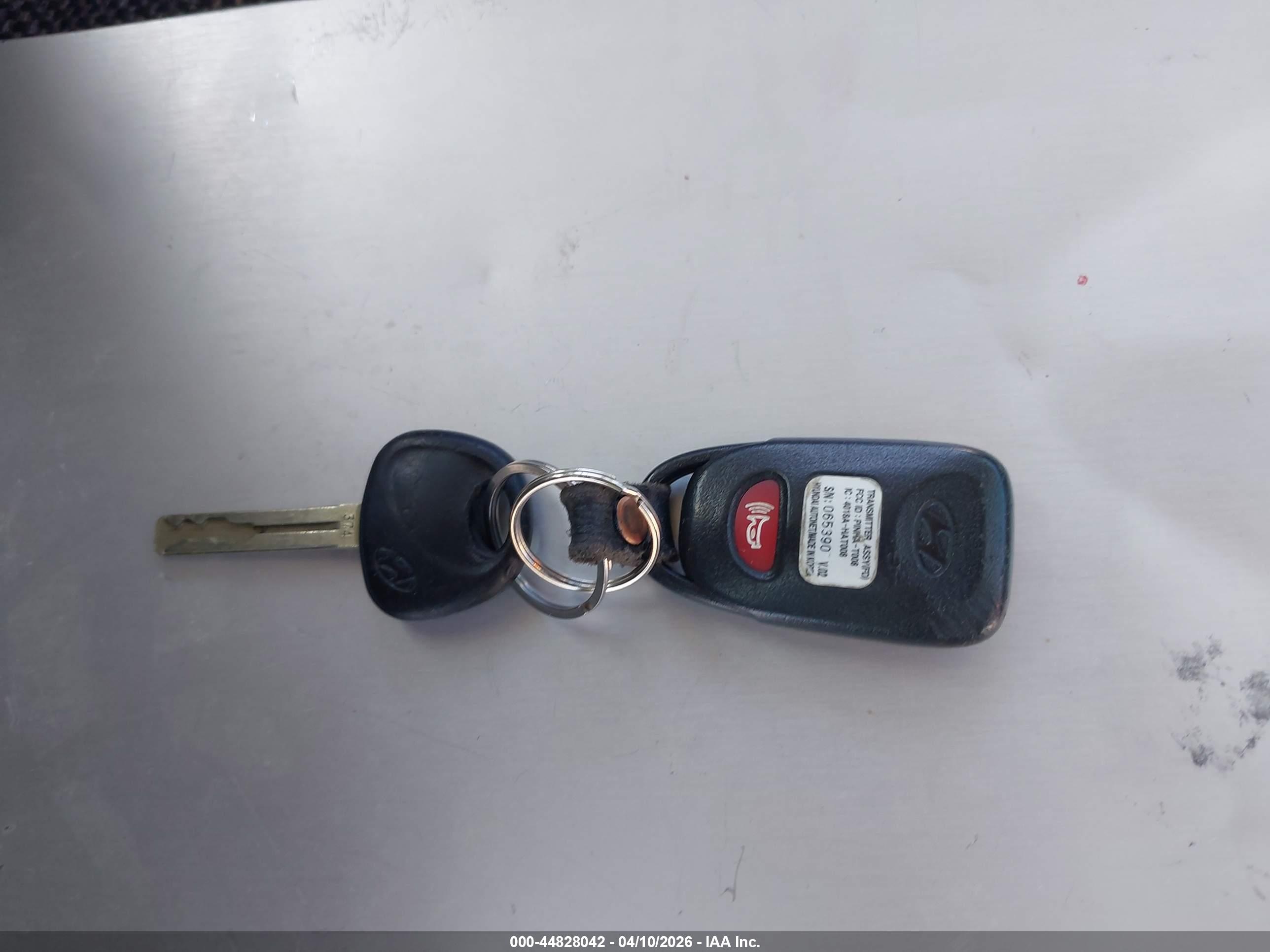 HYUNDAI ELANTRA image 11