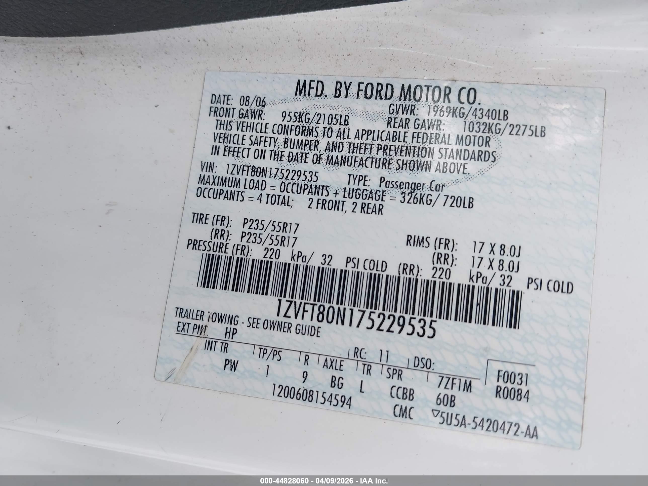 FORD MUSTANG image 9