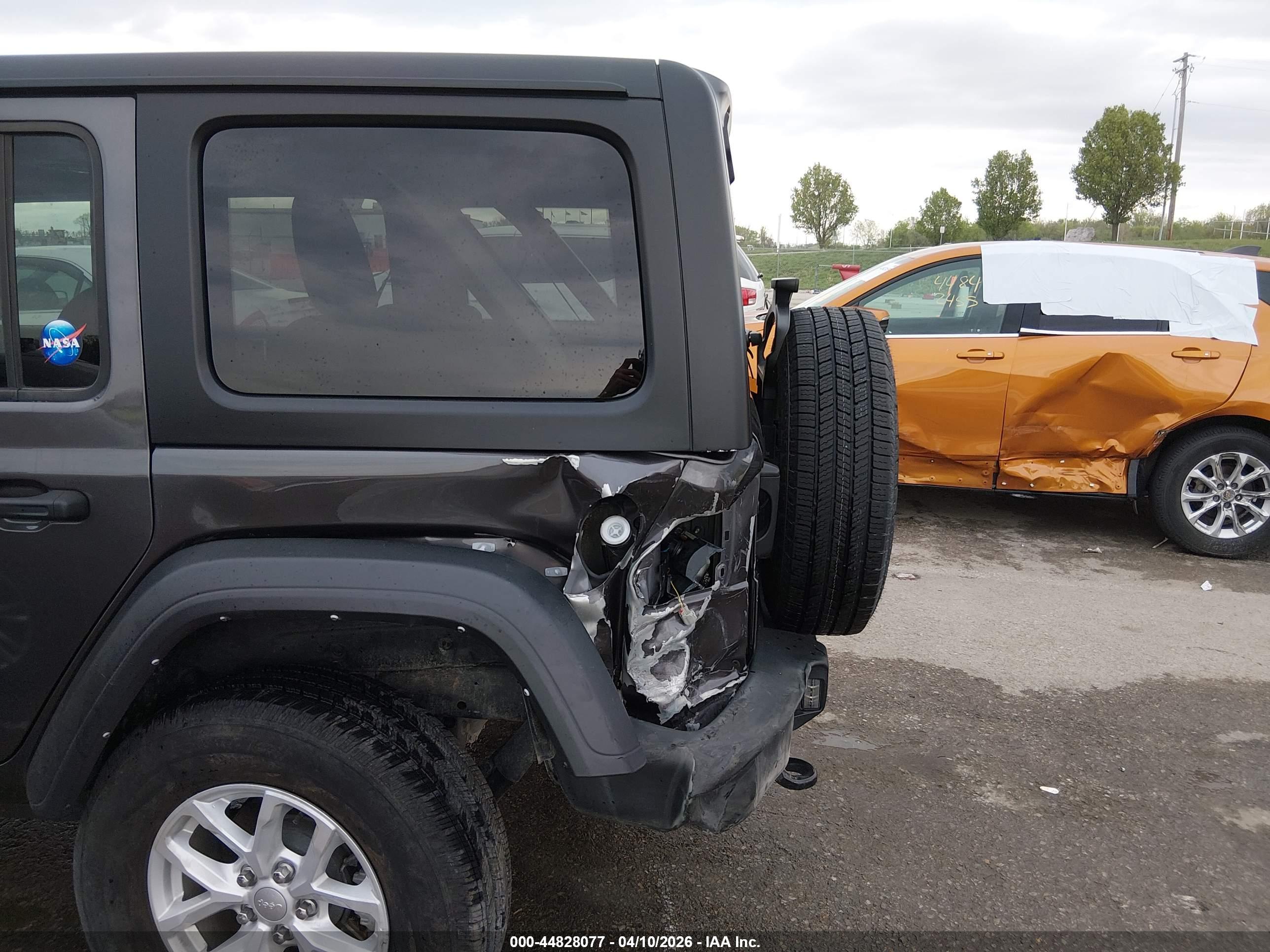 JEEP WRANGLER image 6