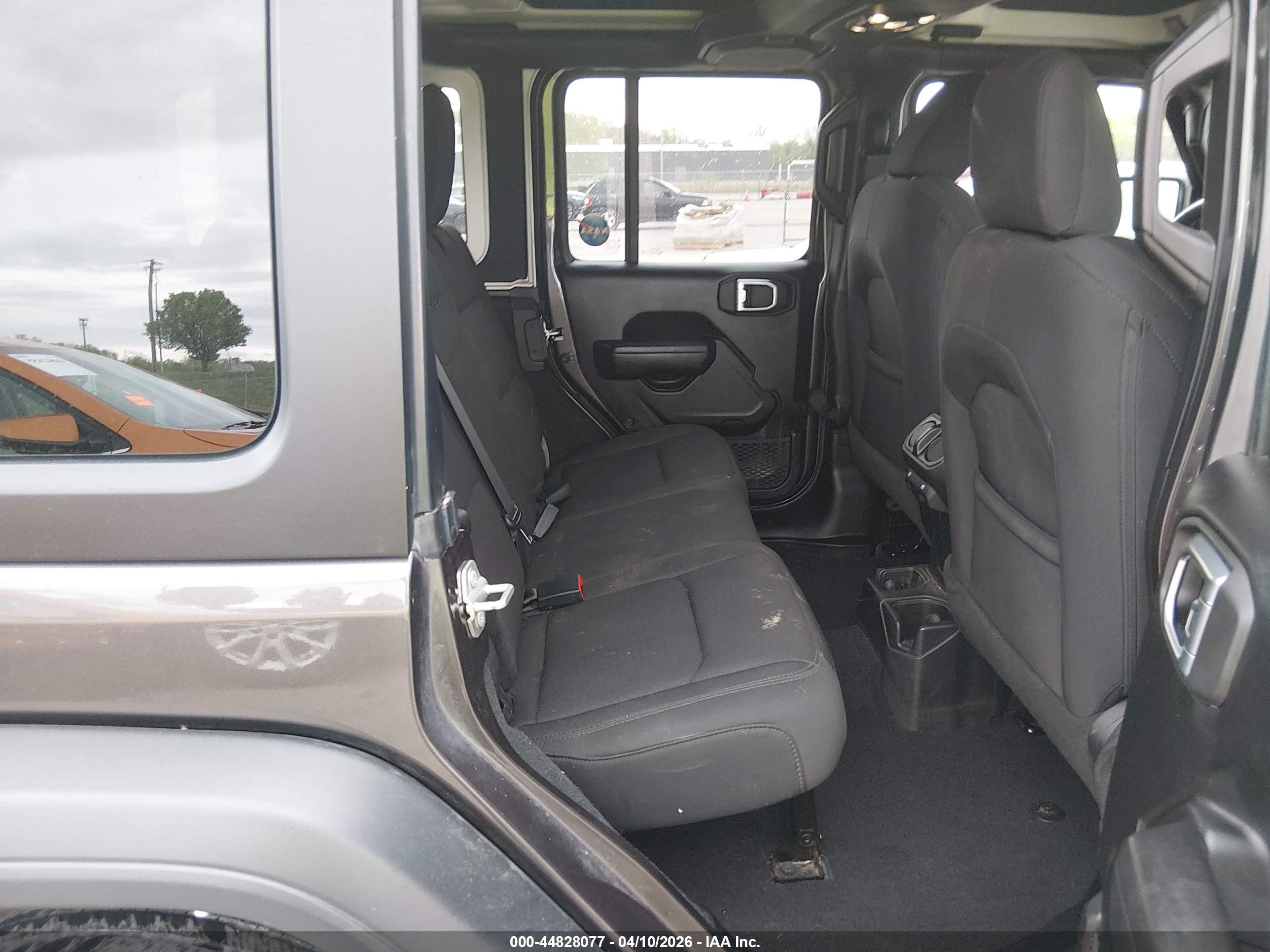 JEEP WRANGLER image 8