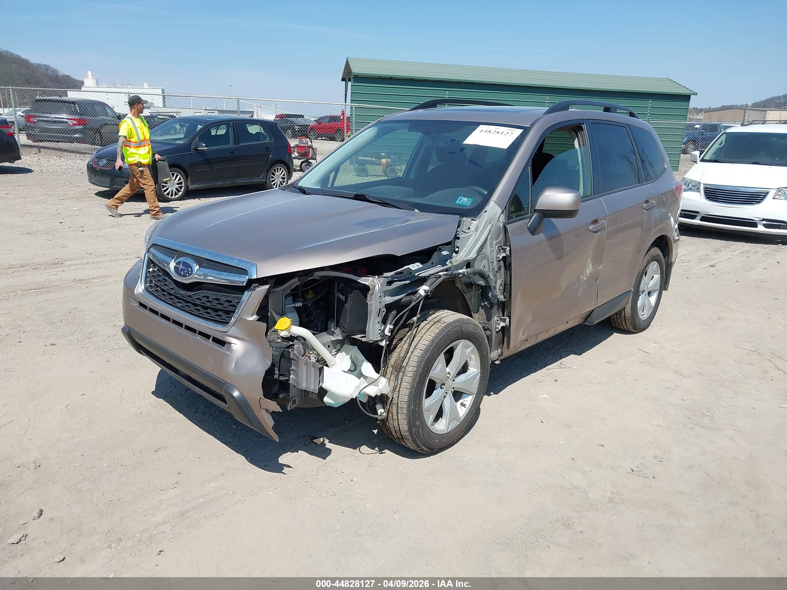 SUBARU FORESTER image 2