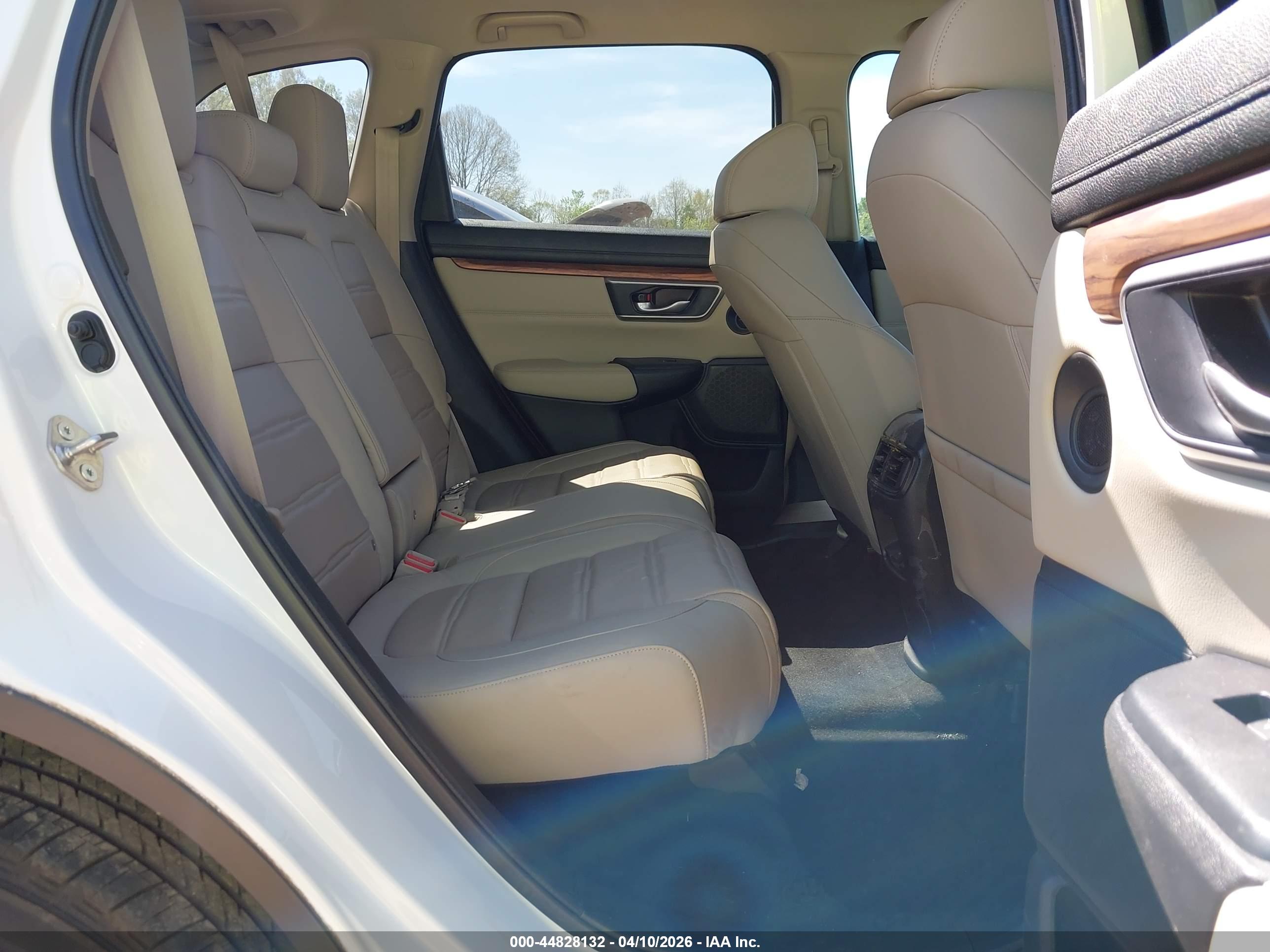 HONDA CR-V image 8