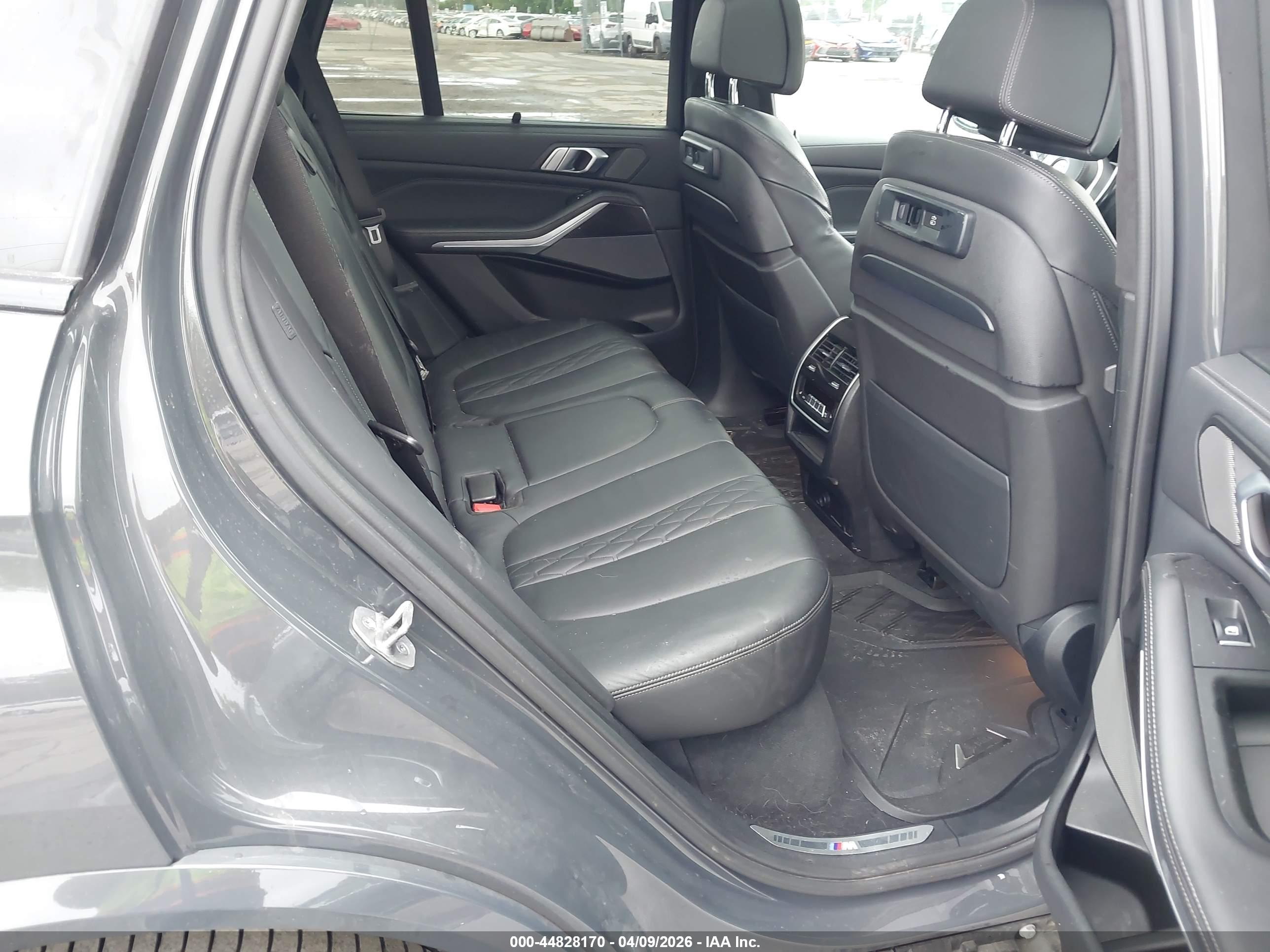 BMW X5 image 8