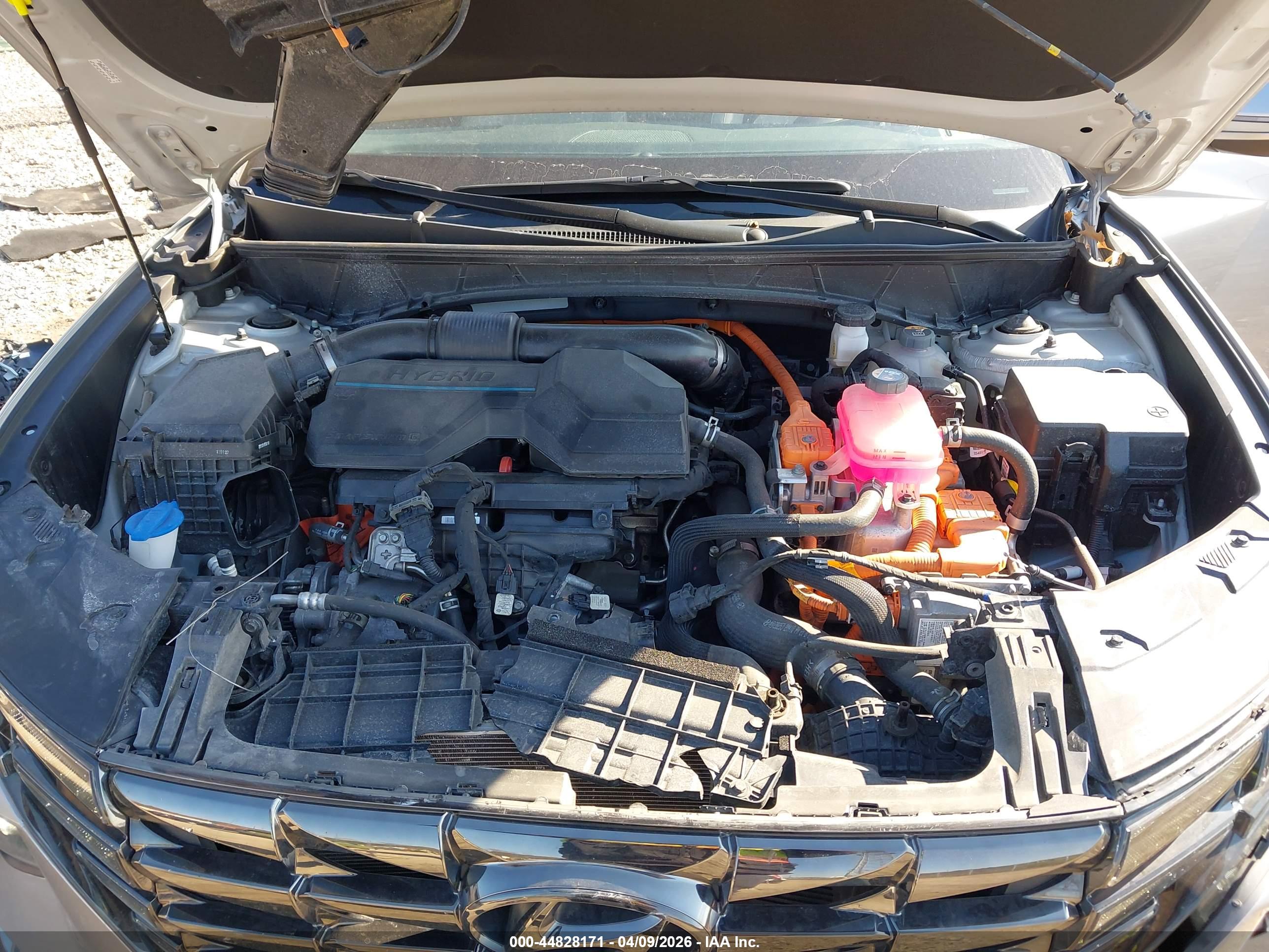 HYUNDAI TUCSON image 10