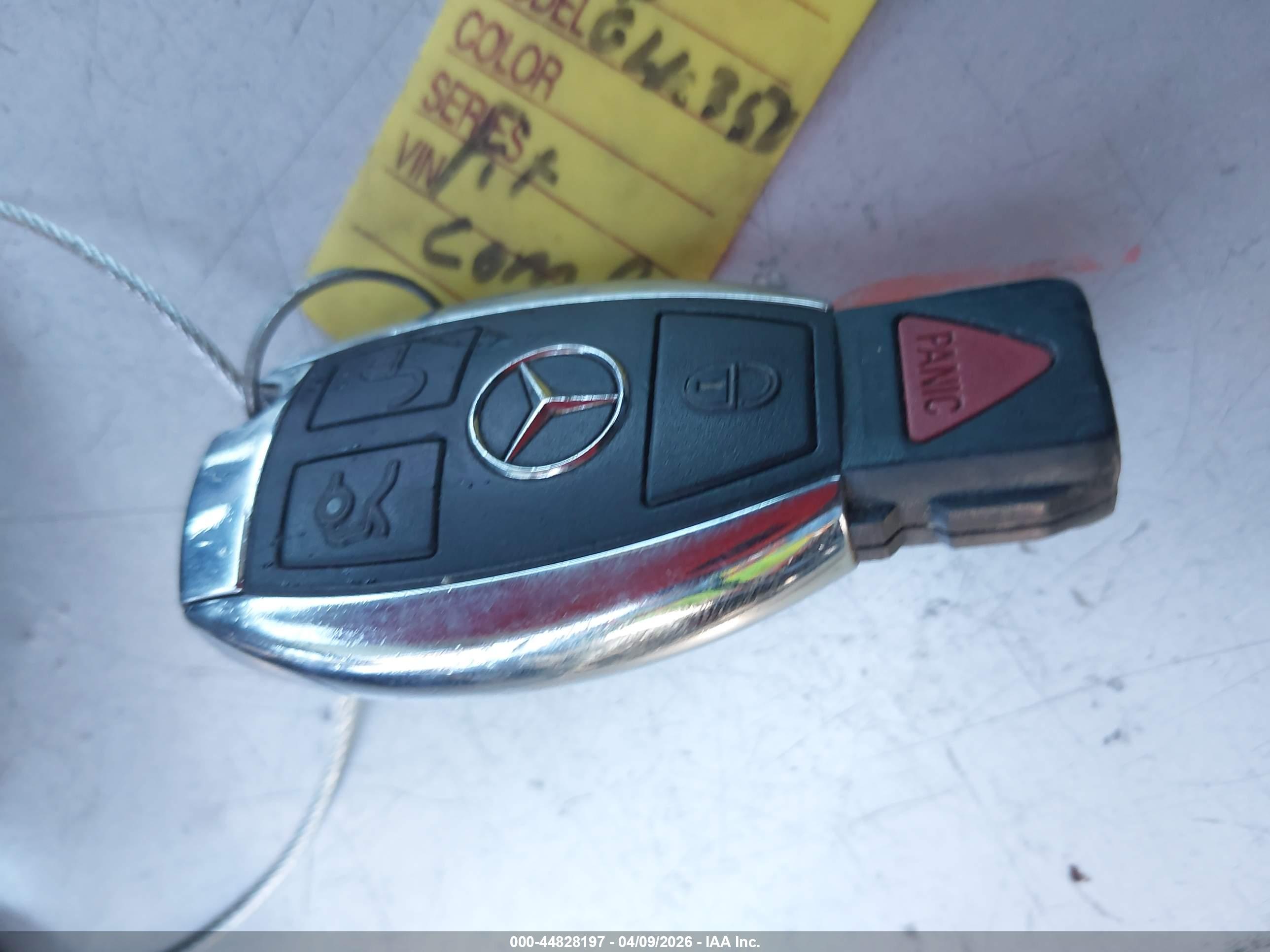 MERCEDES-BENZ GLK image 11