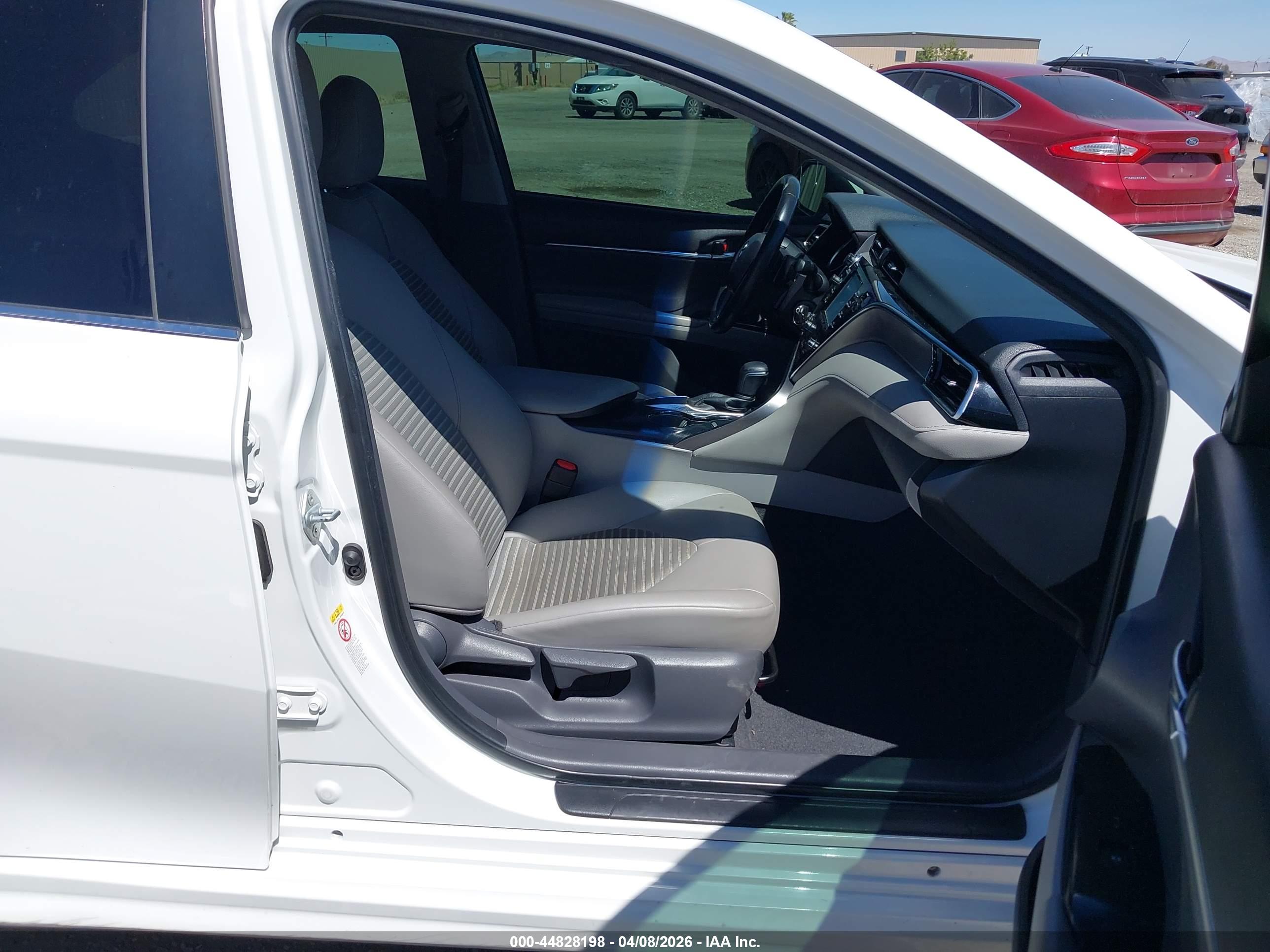 TOYOTA CAMRY image 5