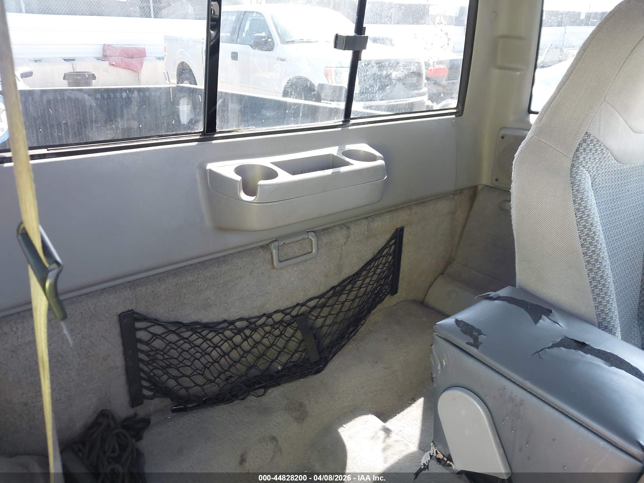FORD RANGER image 8