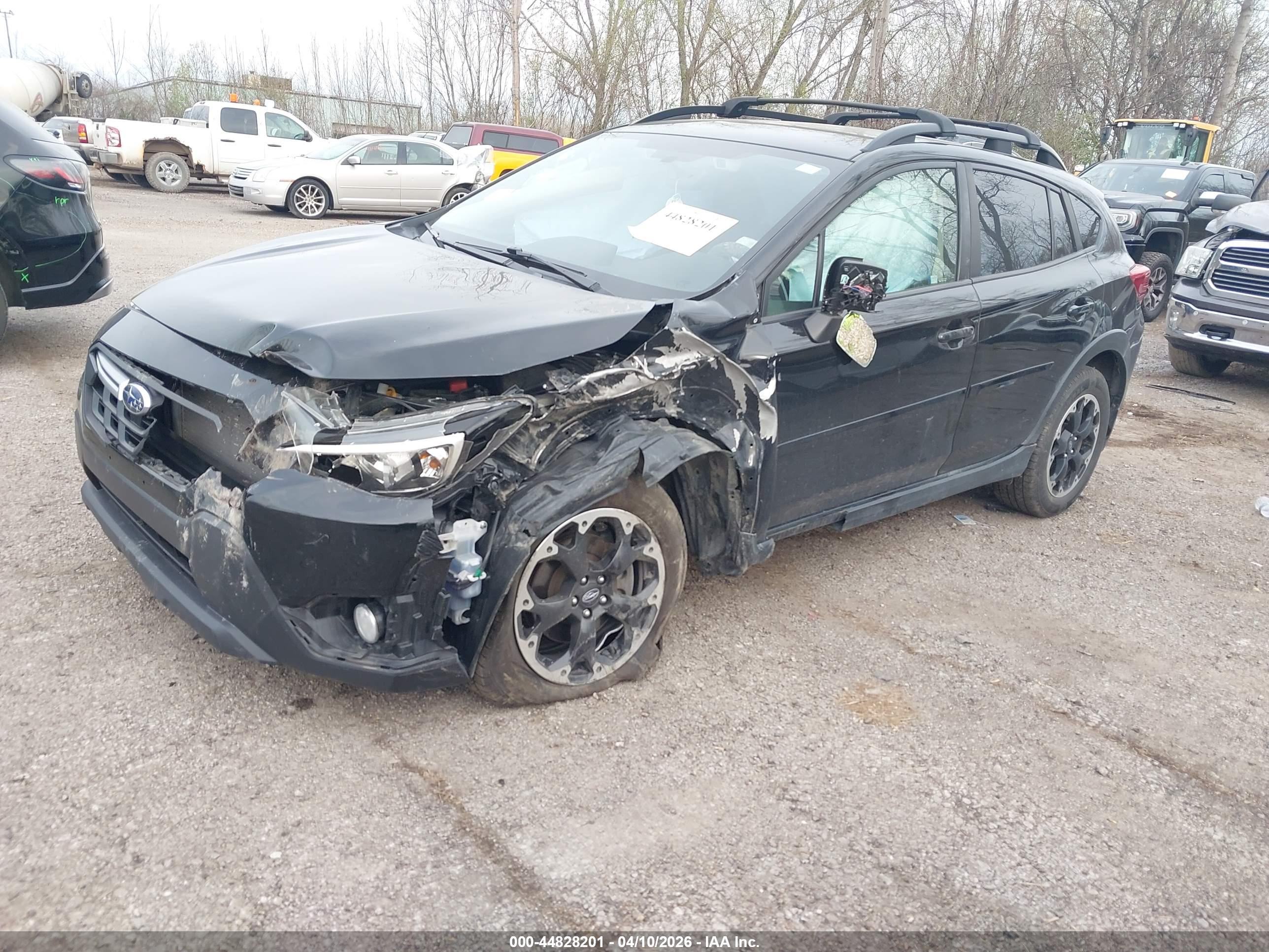 SUBARU CROSSTREK image 2