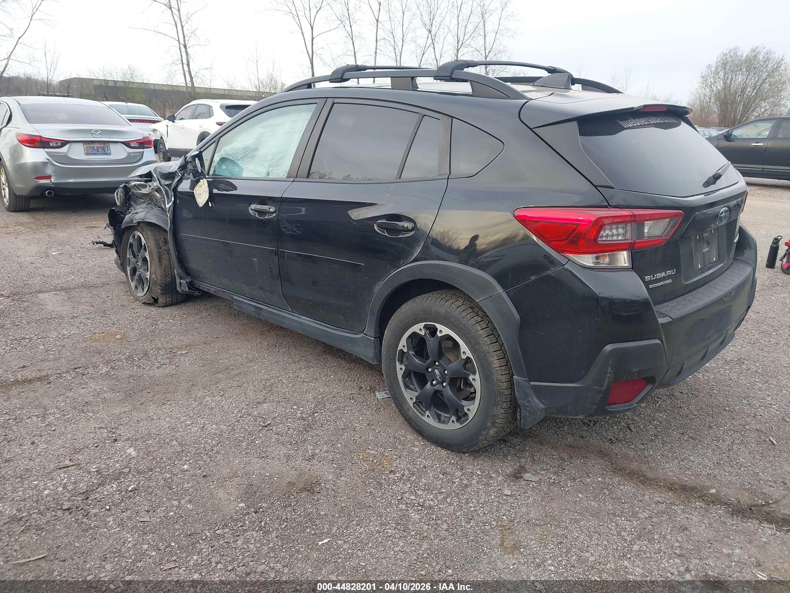 SUBARU CROSSTREK image 3