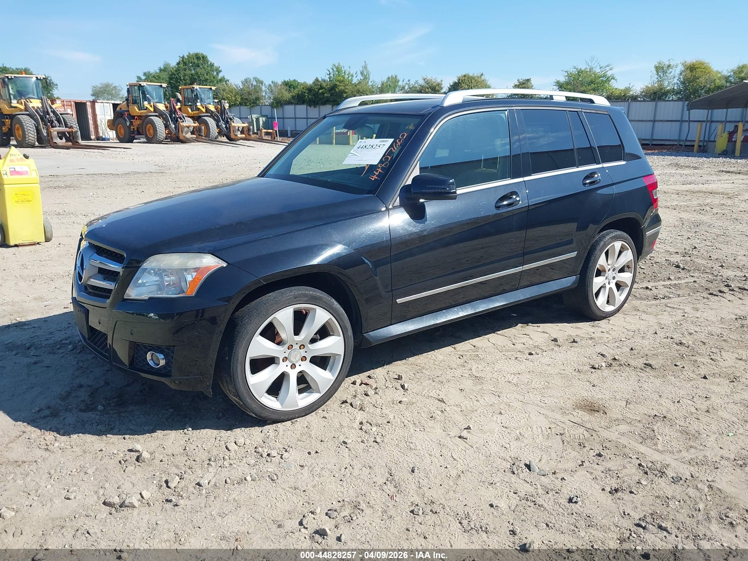 MERCEDES-BENZ GLK image 2