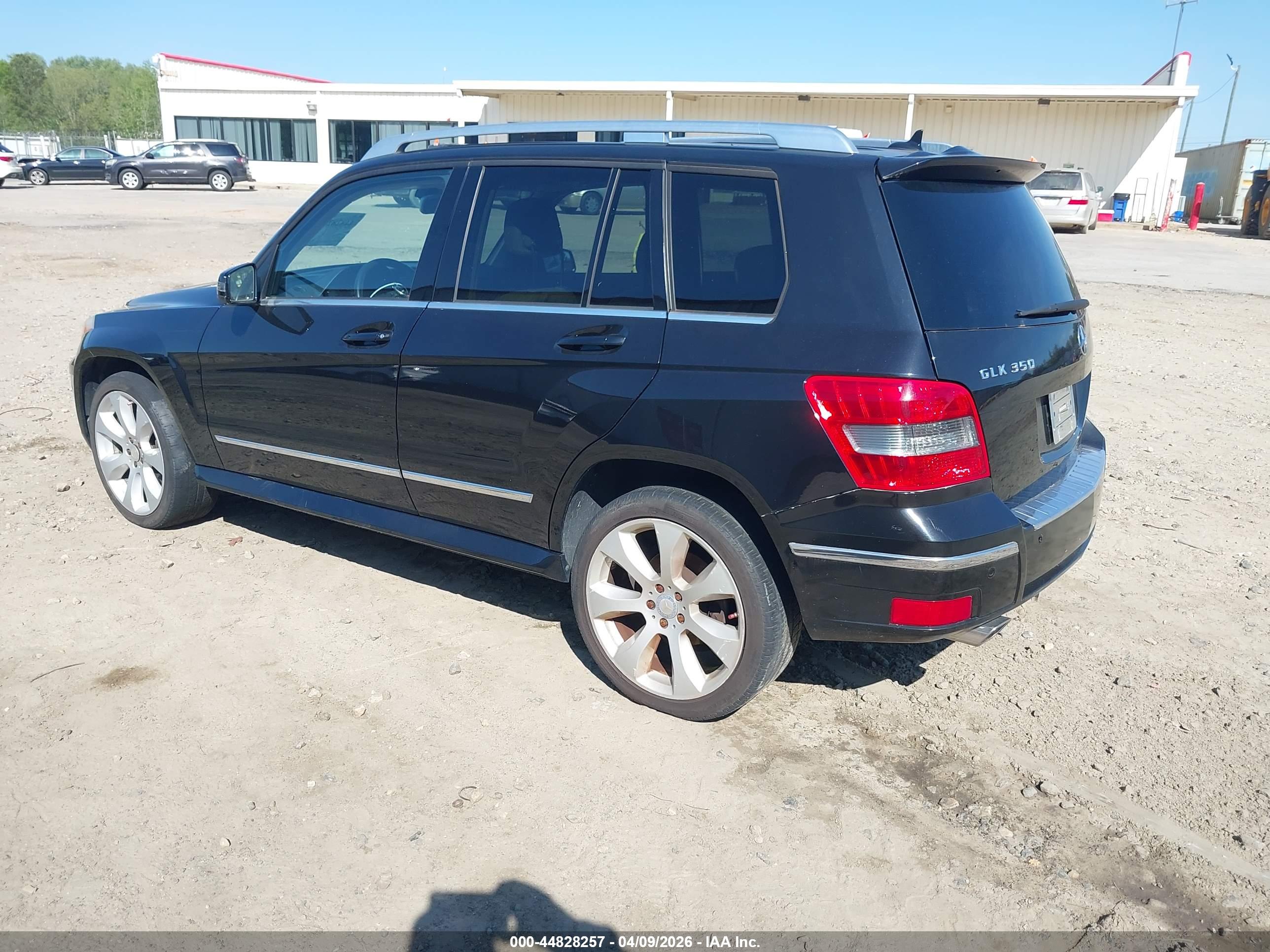 MERCEDES-BENZ GLK image 3