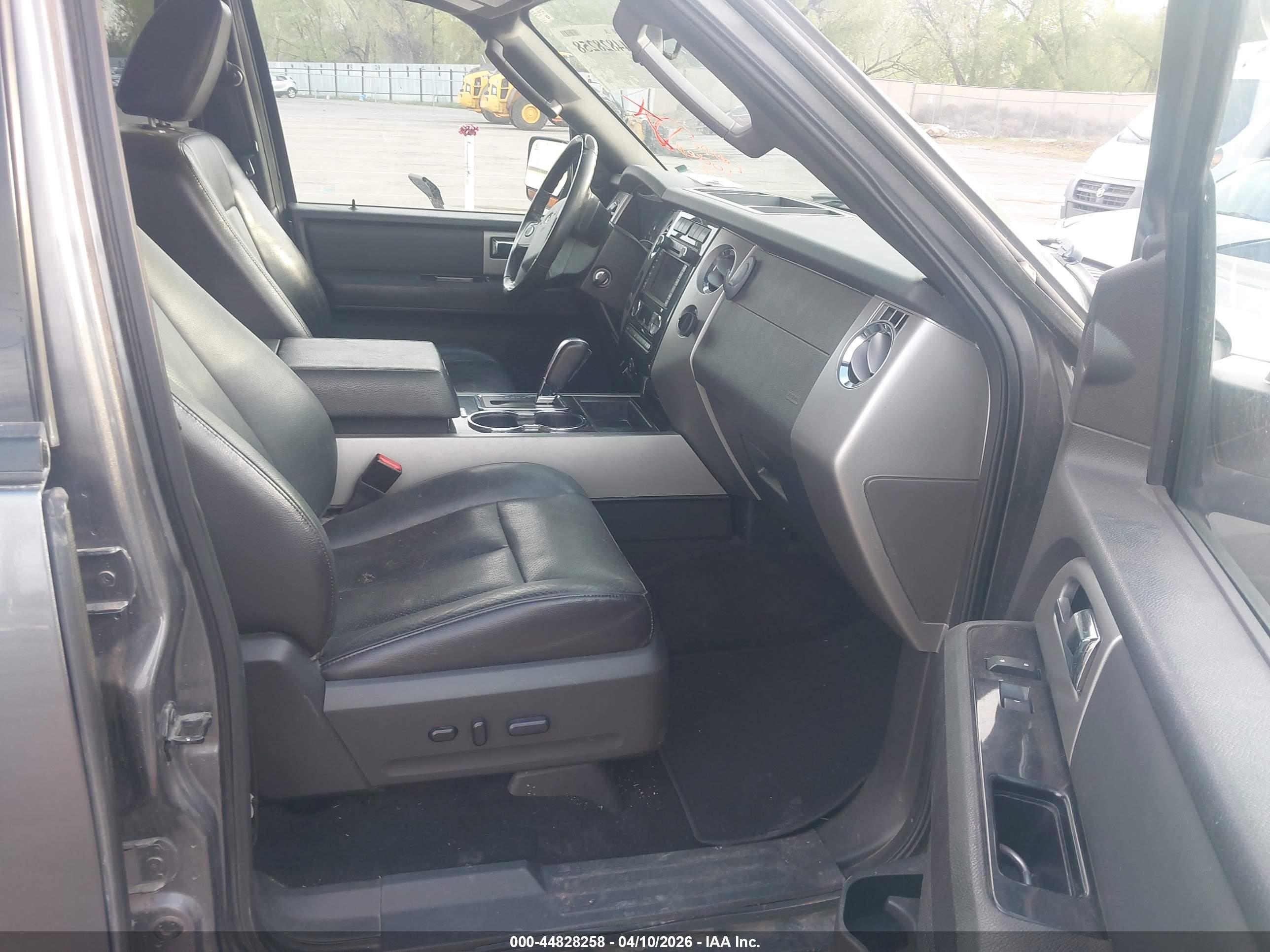 FORD EXPEDITION image 5