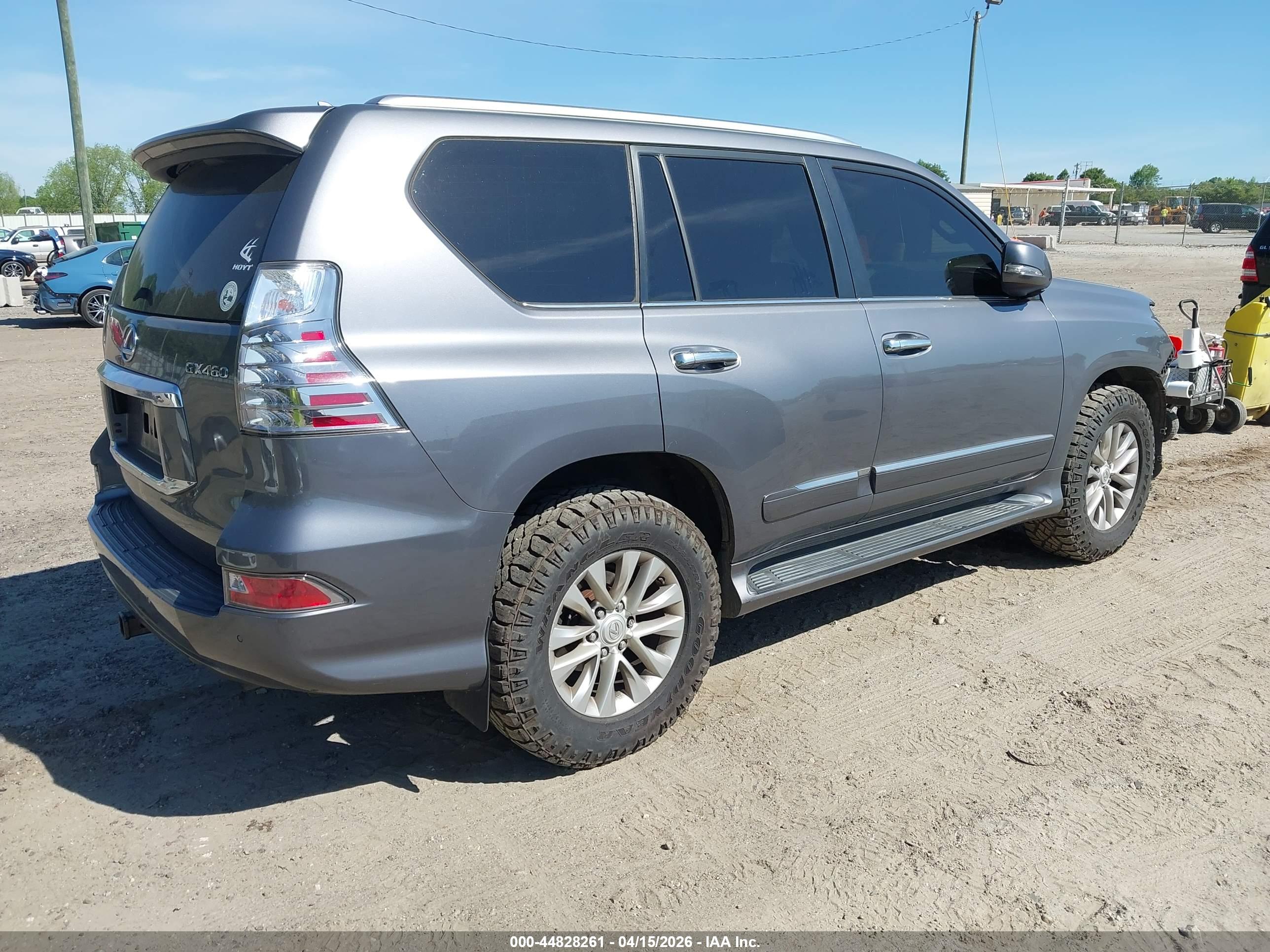 LEXUS GX image 4
