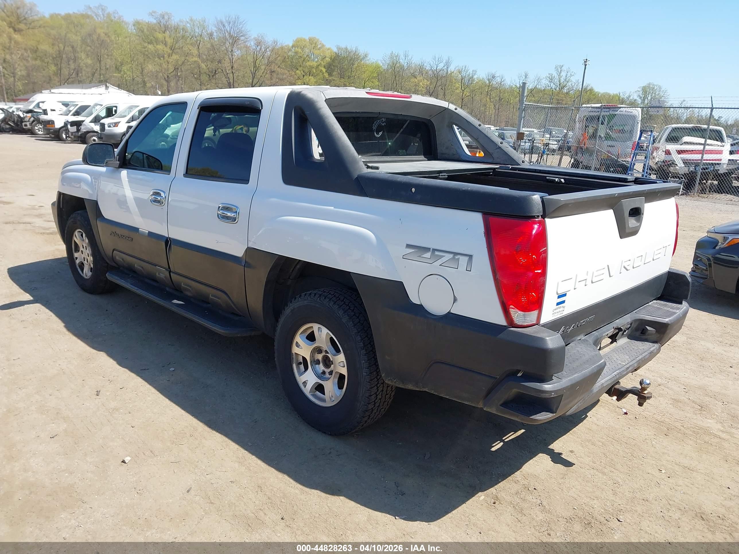 CHEVROLET AVALANCHE image 3