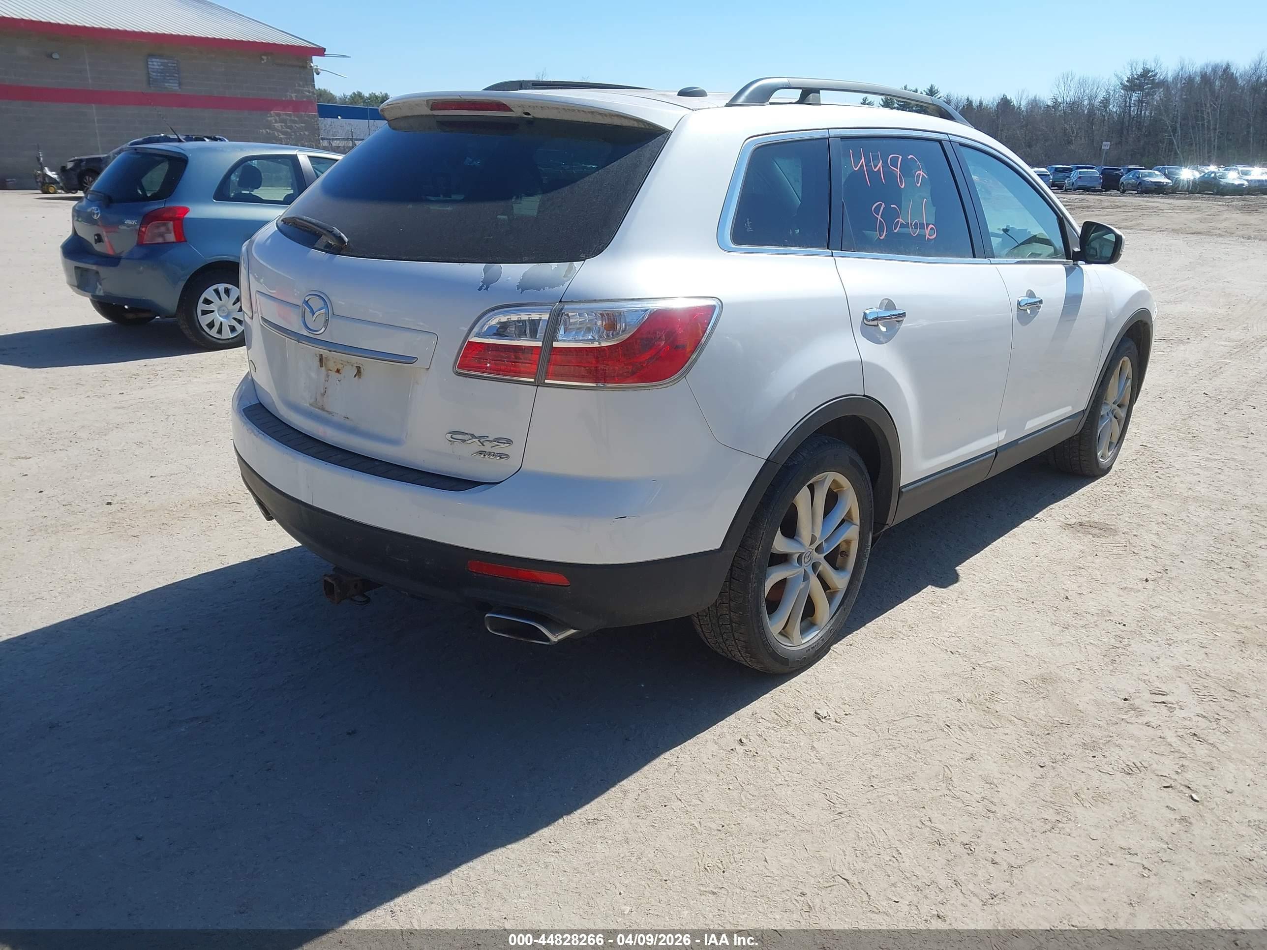 MAZDA CX-9 image 4