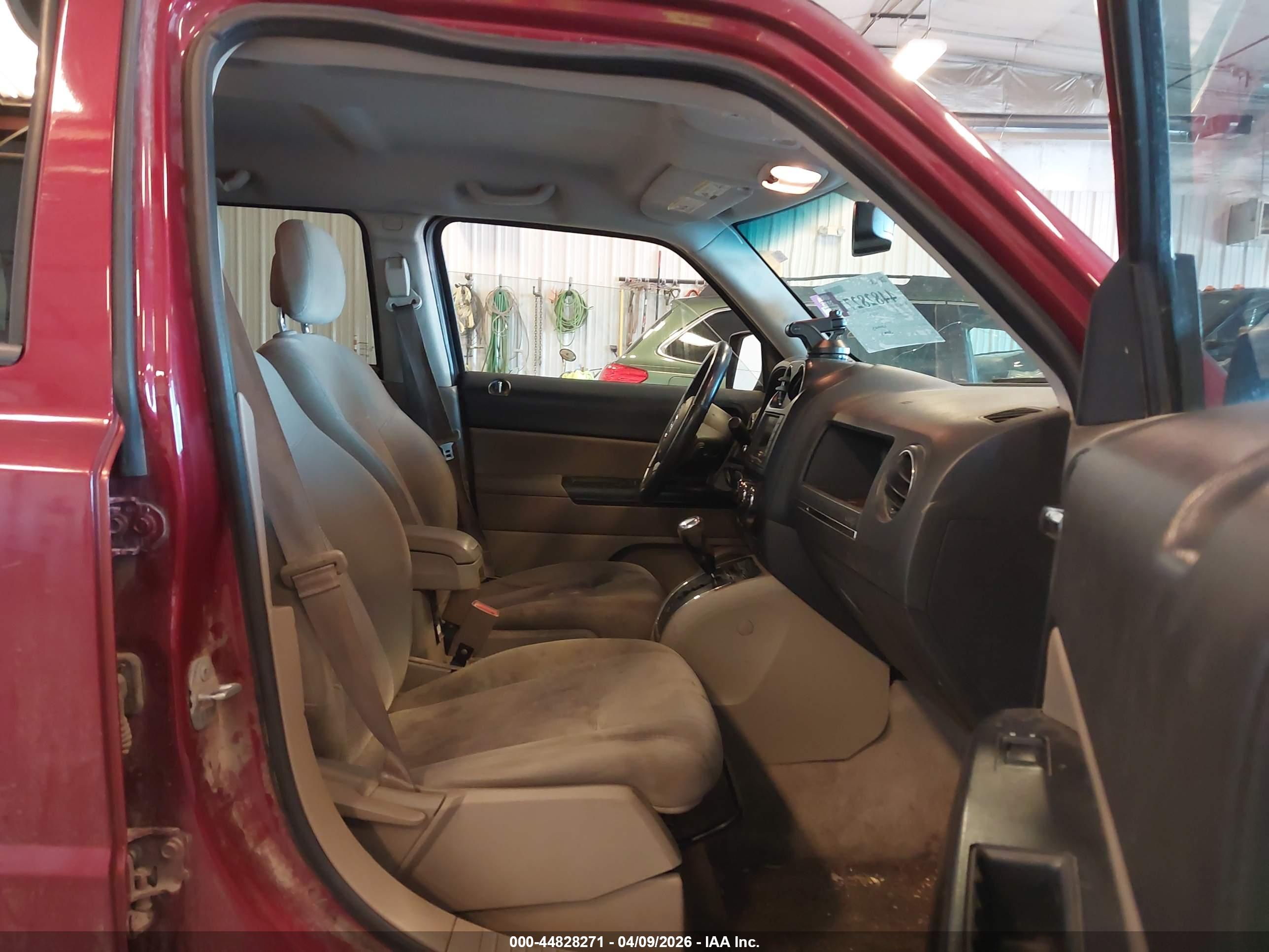 JEEP PATRIOT image 5