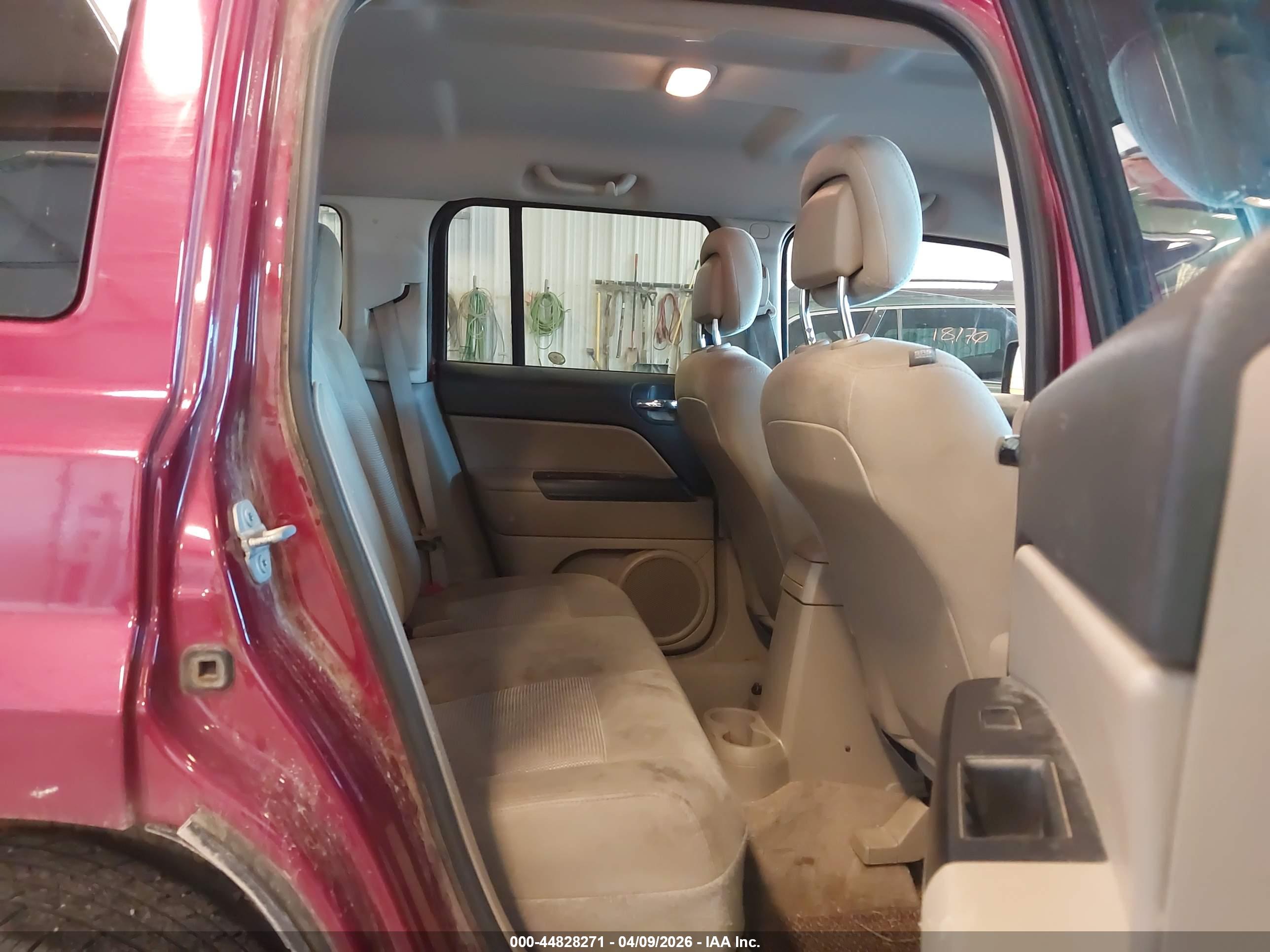 JEEP PATRIOT image 8