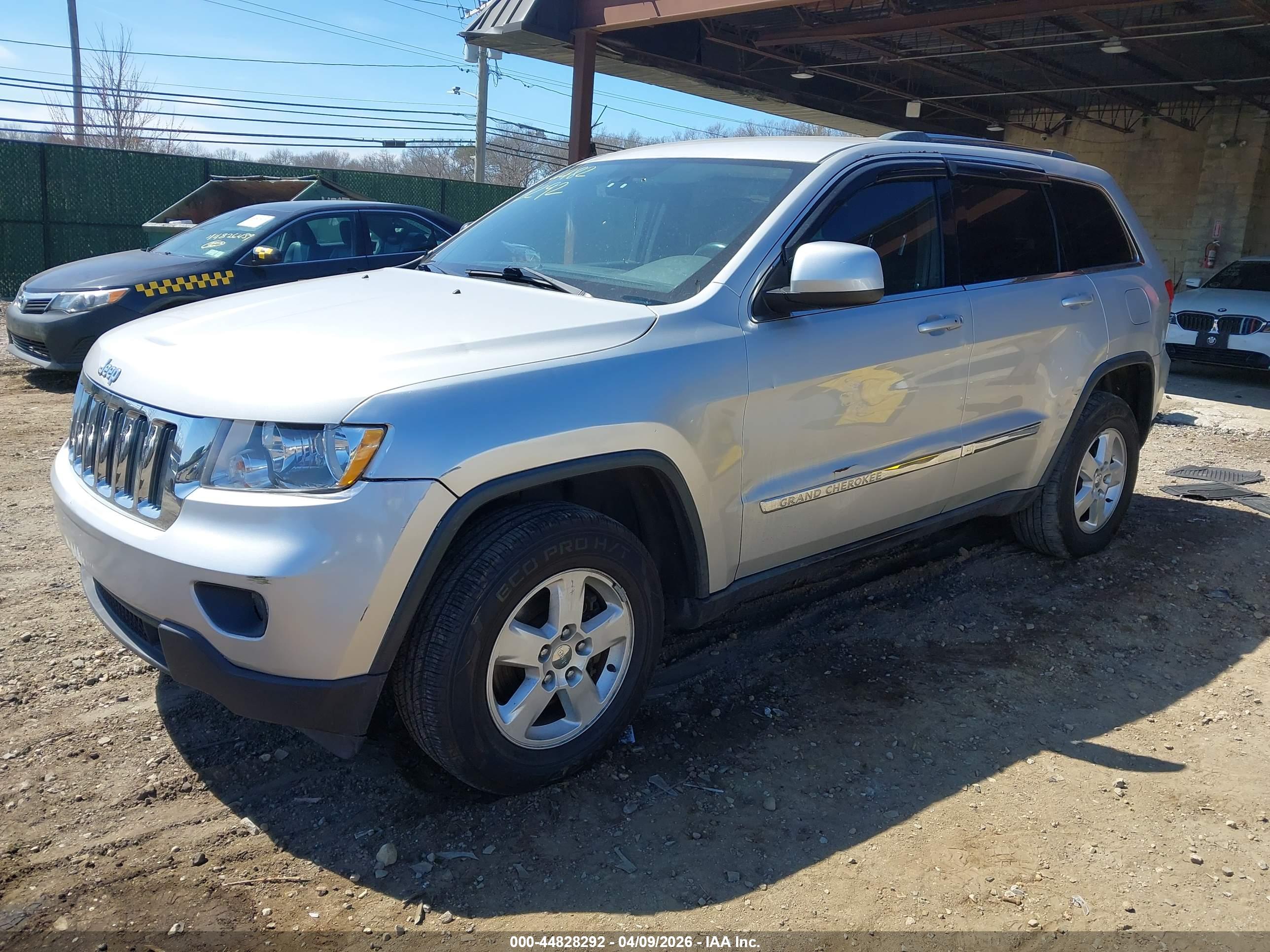 JEEP GRAND image 2