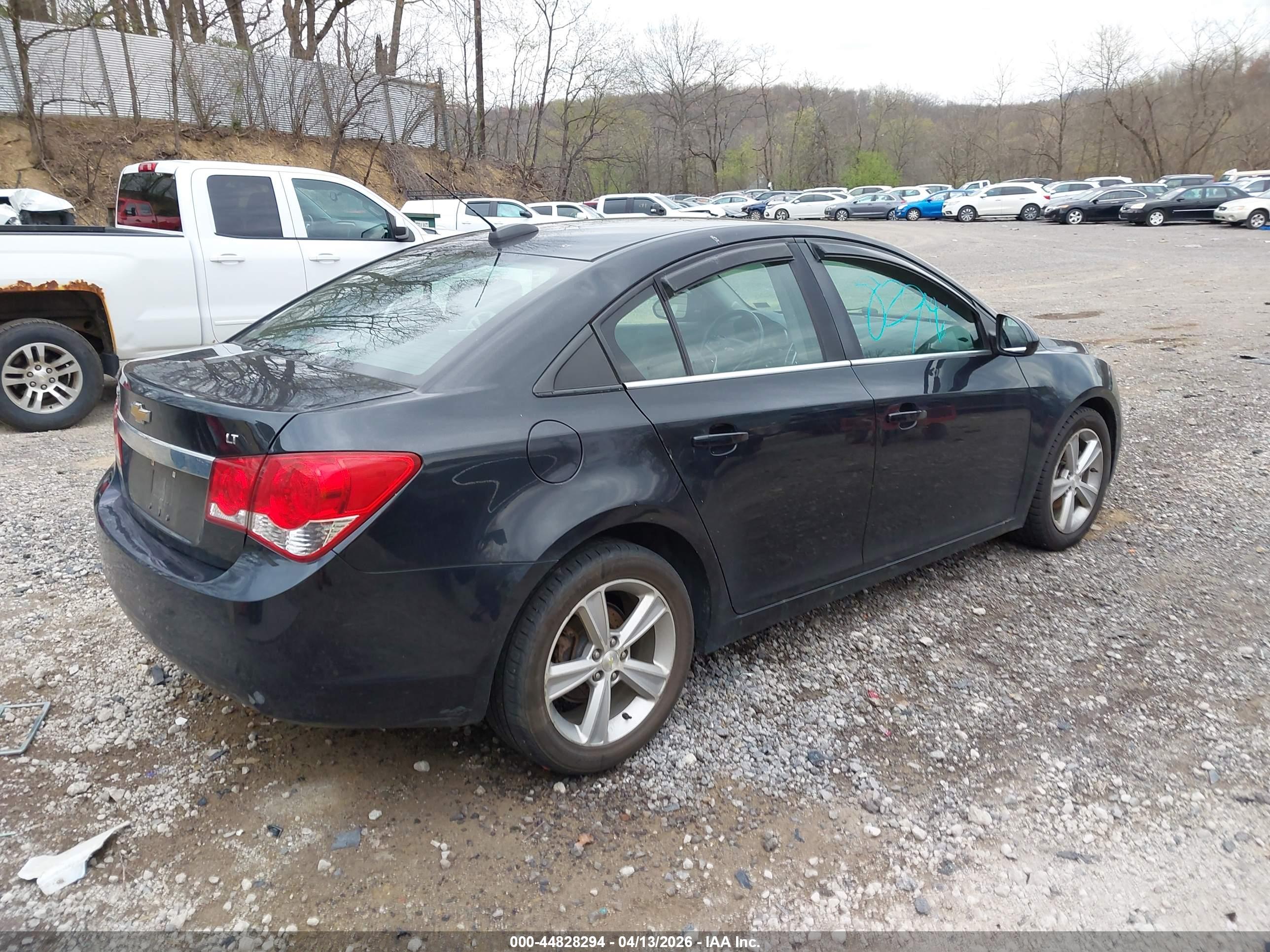 CHEVROLET CRUZE image 4