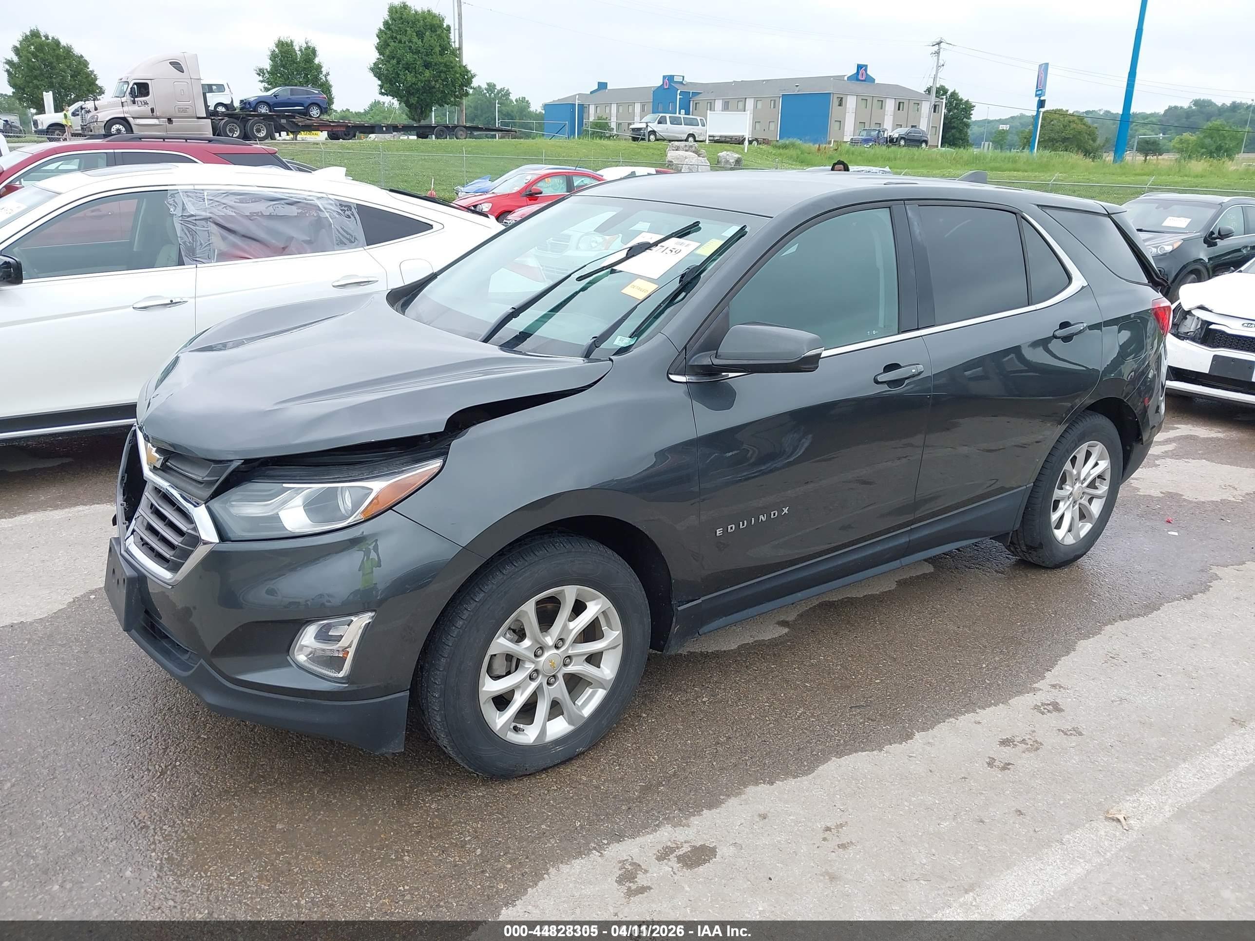 CHEVROLET EQUINOX image 2