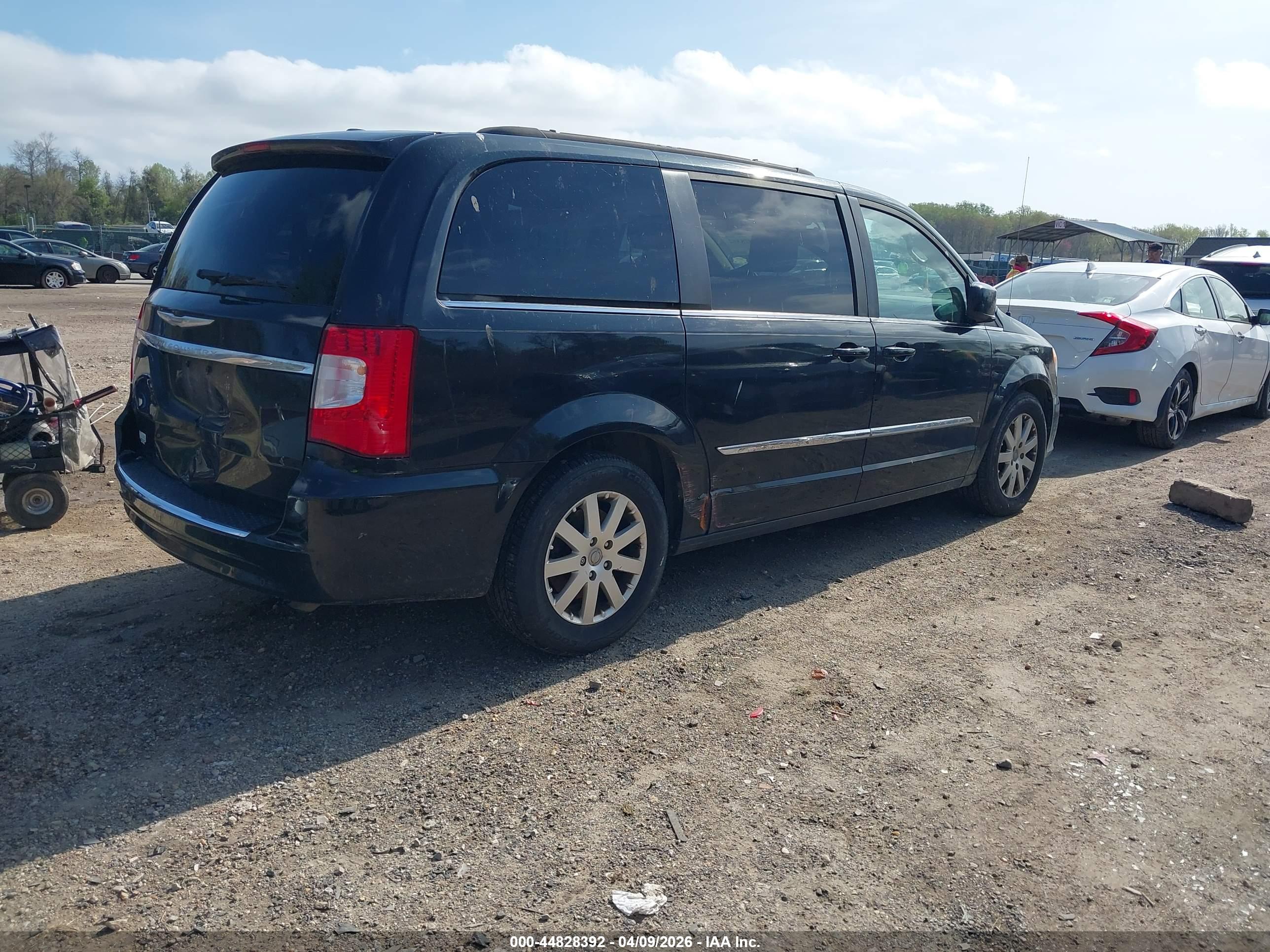 CHRYSLER TOWN image 4