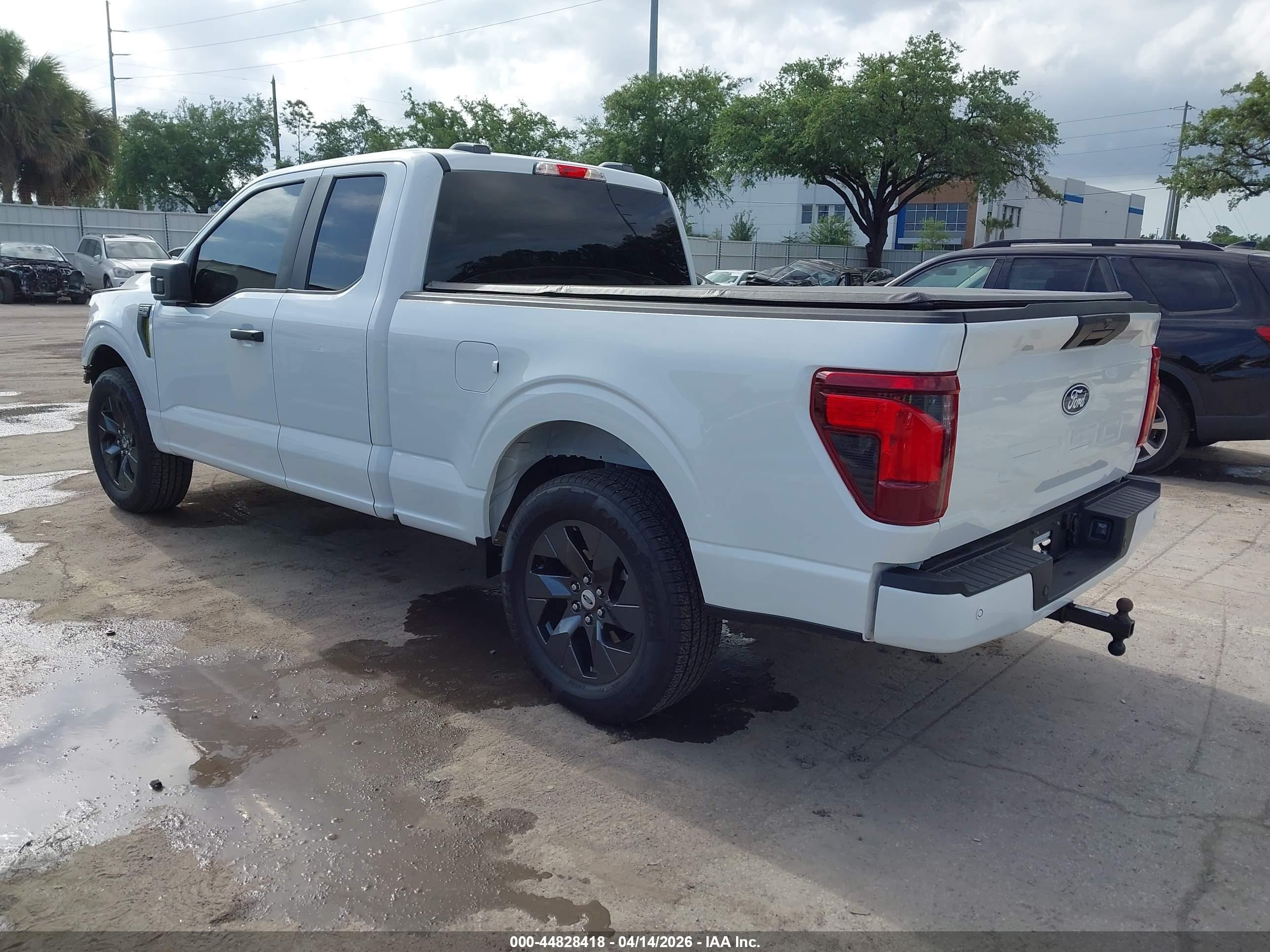 FORD F-150 image 3