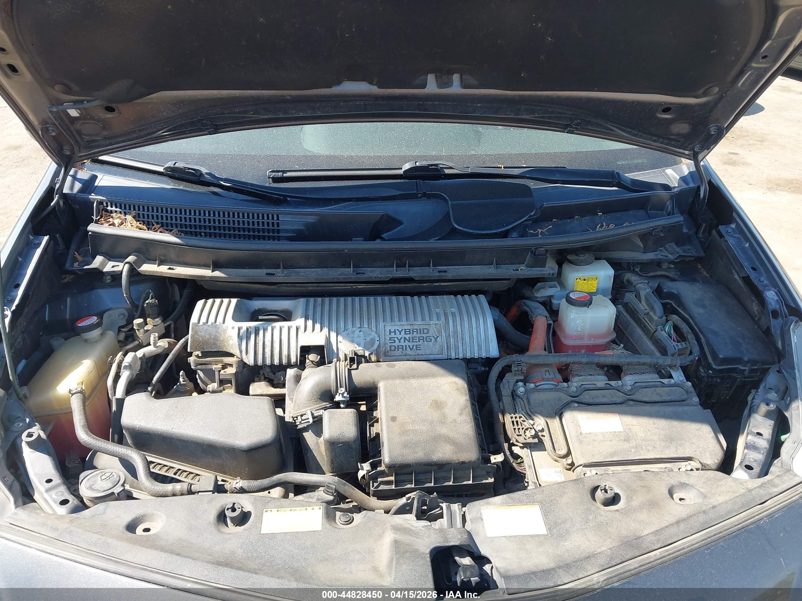 TOYOTA PRIUS image 10
