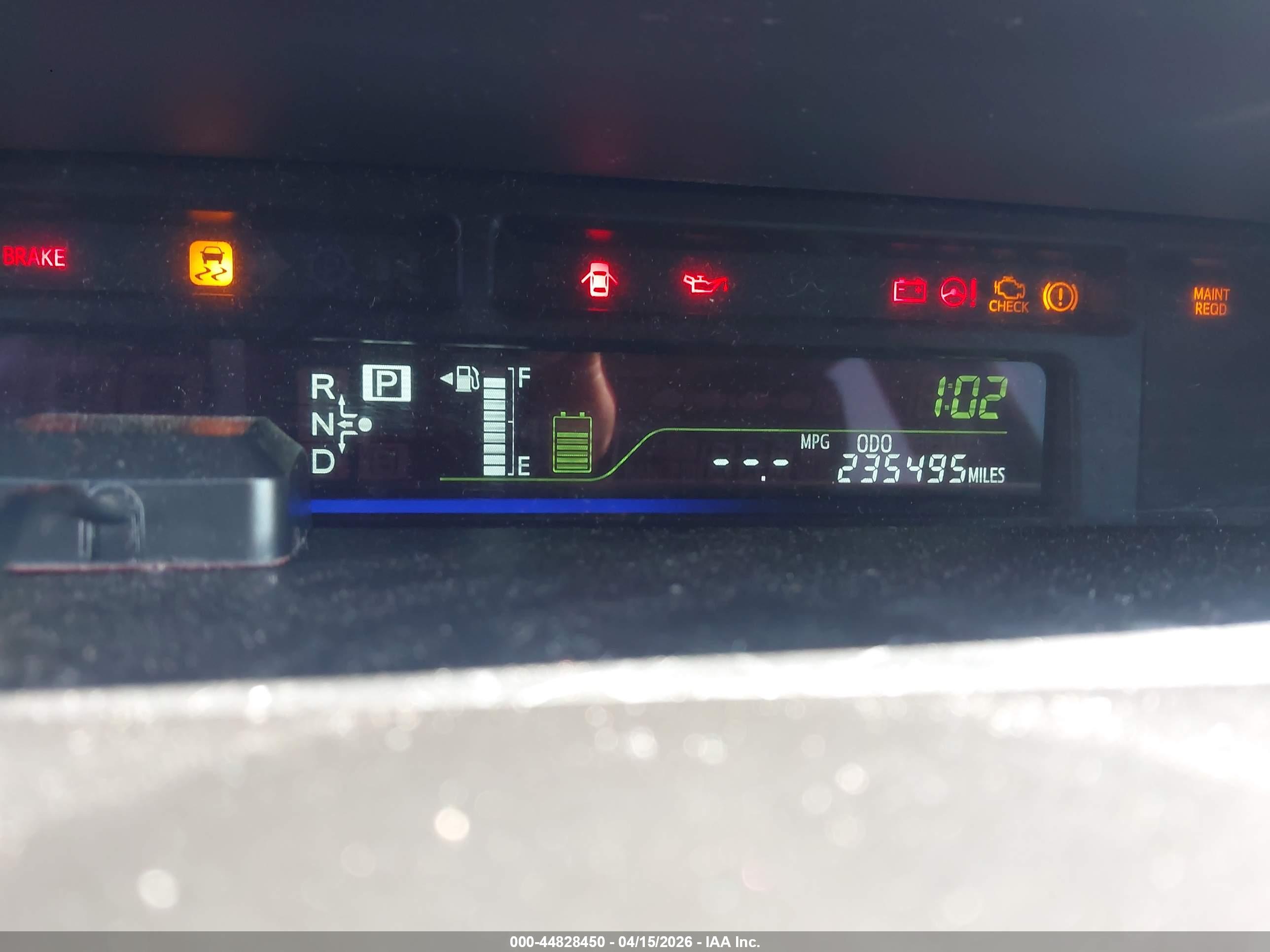 TOYOTA PRIUS image 7