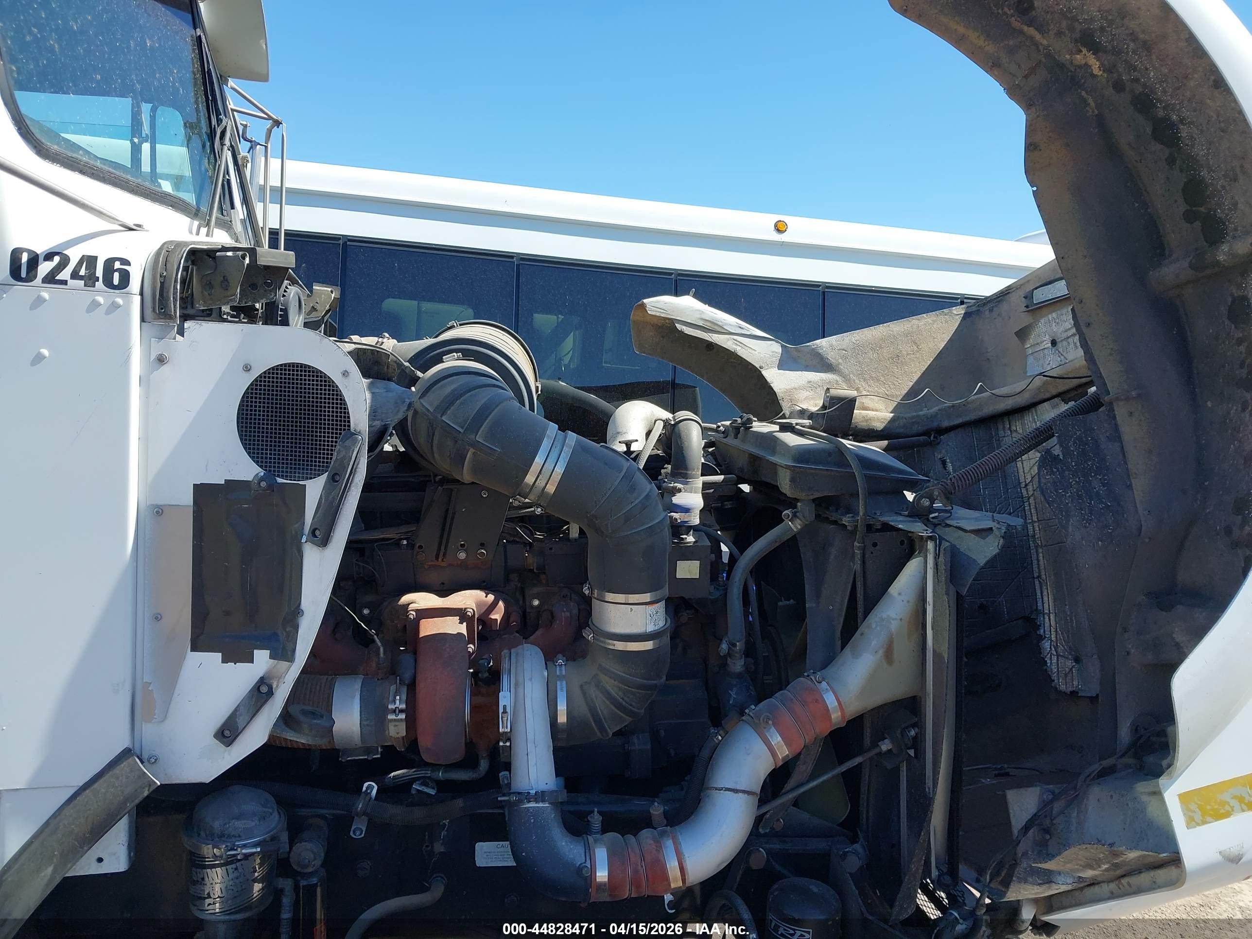 KENWORTH CONSTRUCTION image 10