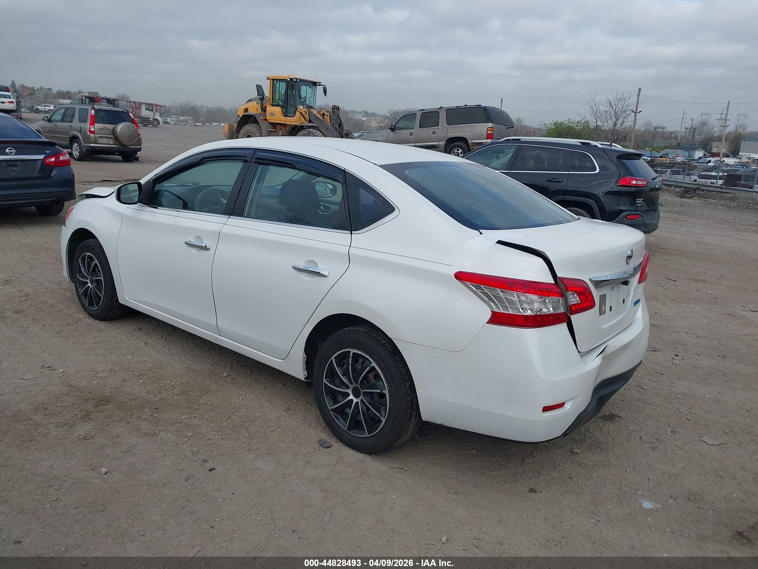 NISSAN SENTRA image 3