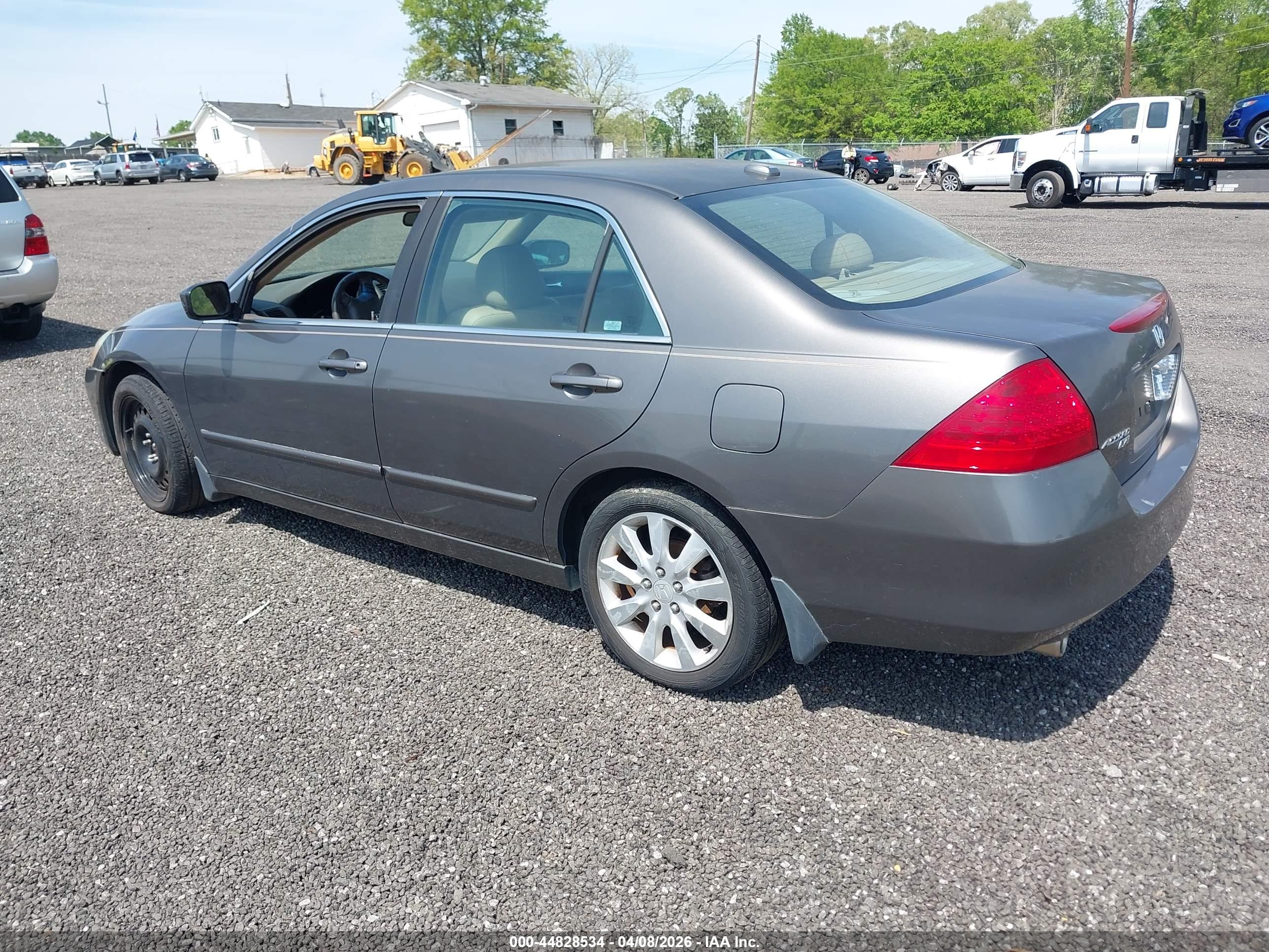 HONDA ACCORD image 3
