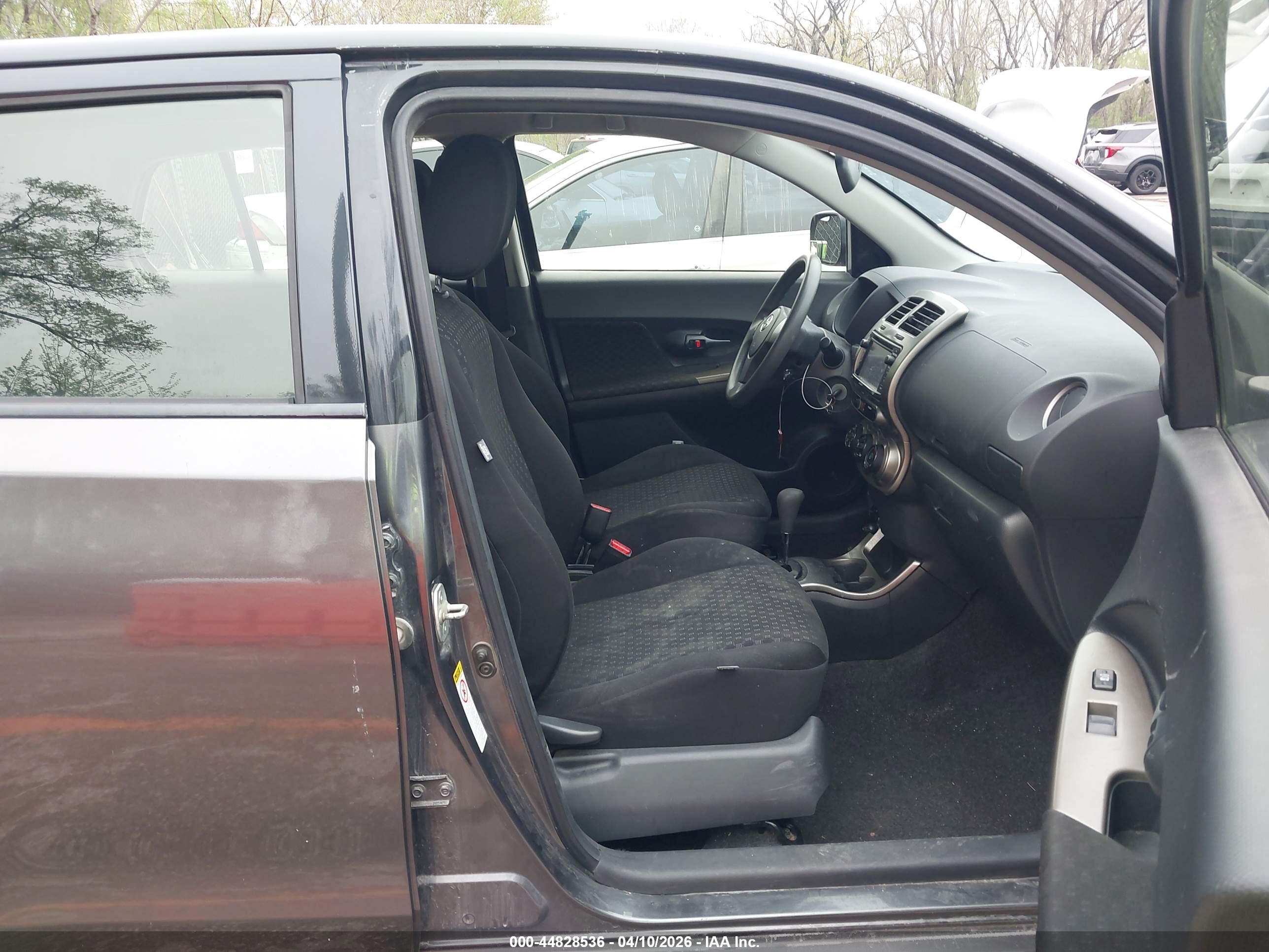 SCION XD image 5